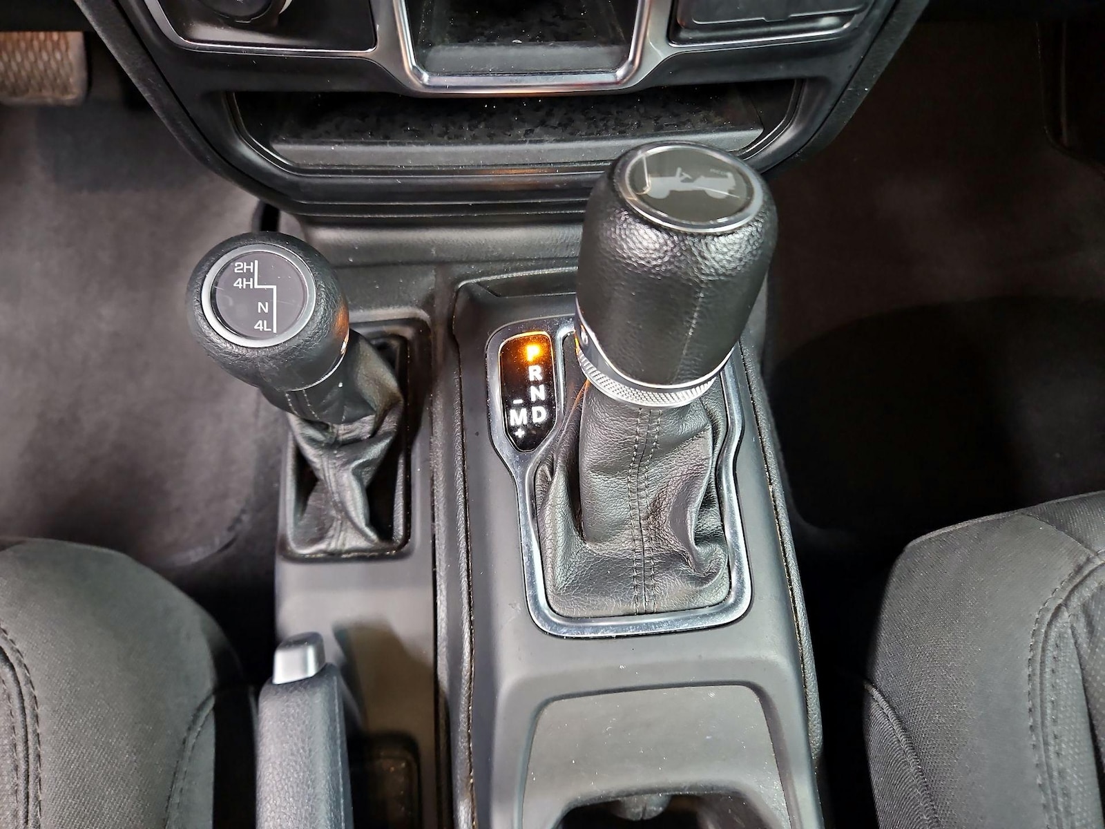 2023 Jeep Wrangler 4-Door Sport - Photo 18