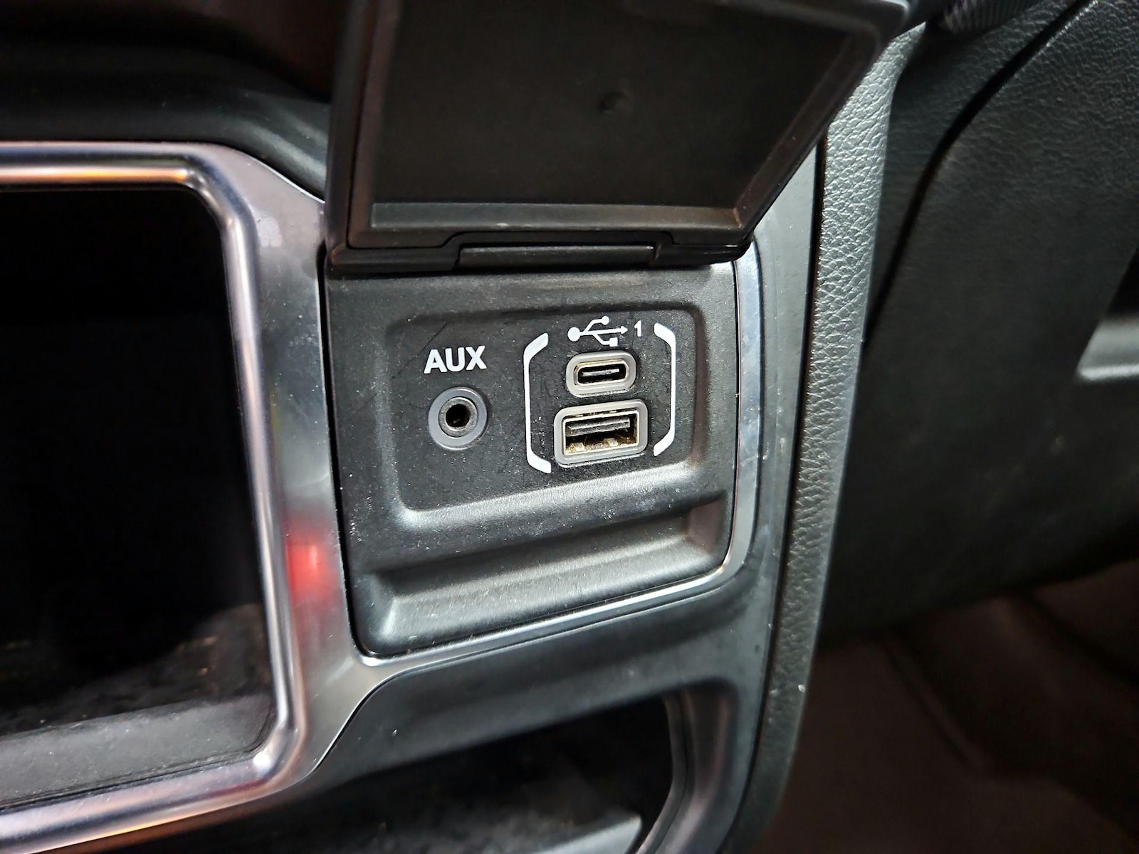 2023 Jeep Wrangler 4-Door Sport - Photo 19