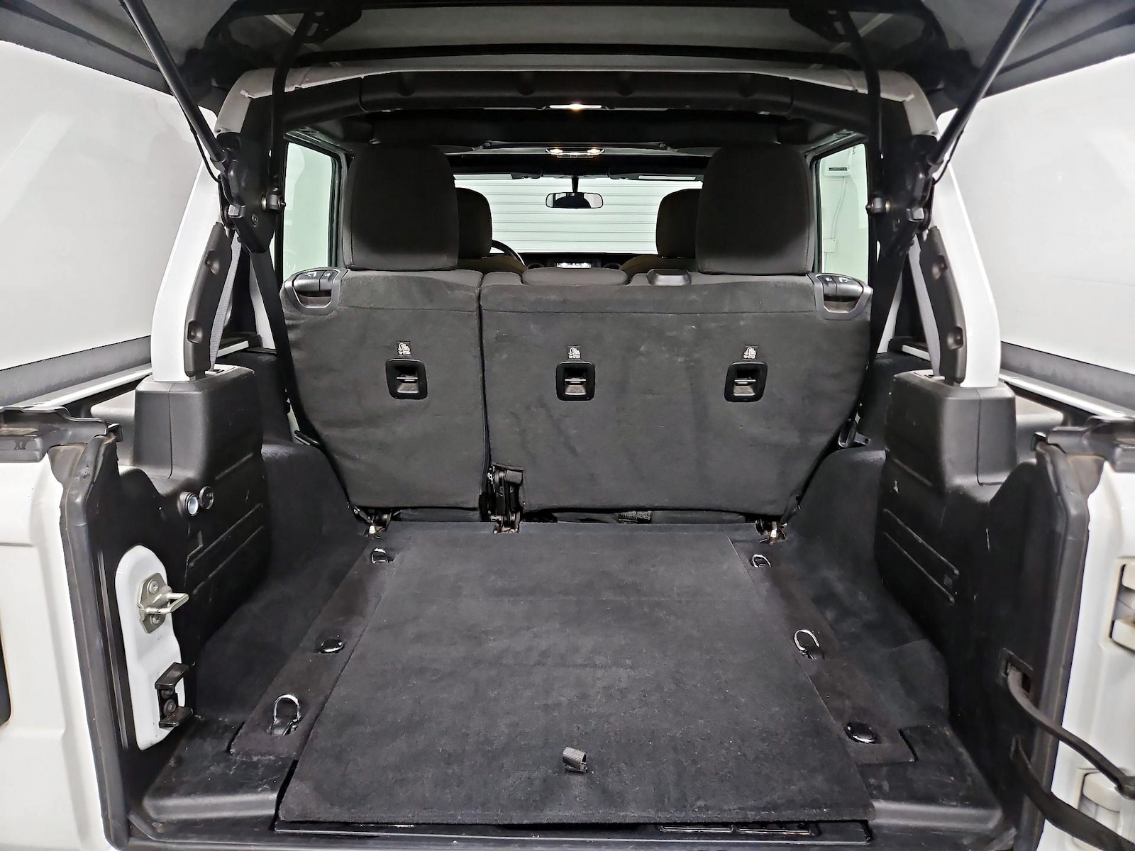 2023 Jeep Wrangler 4-Door Sport - Photo 21