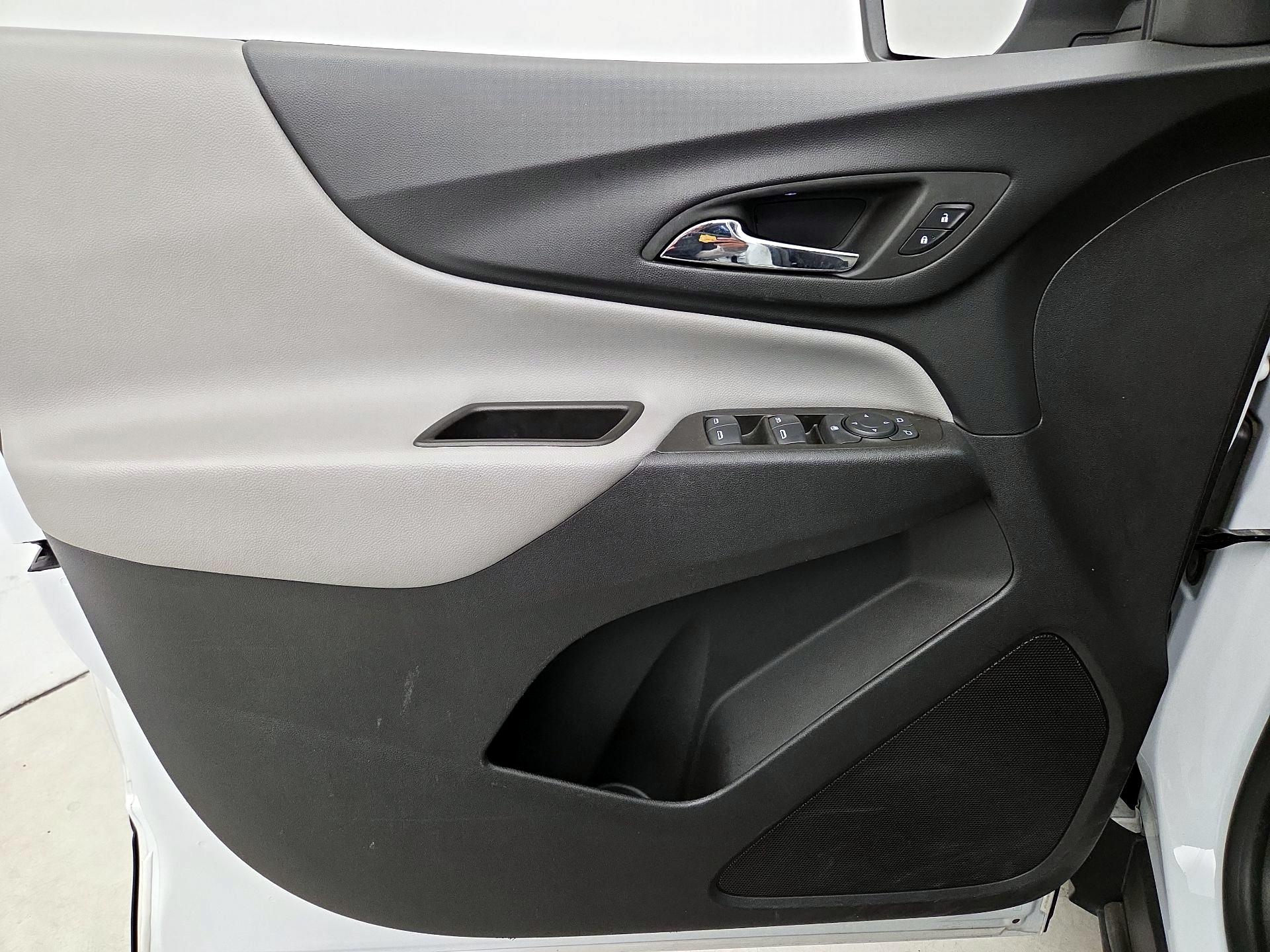 Thumbnail: 2023 Chevrolet Equinox - 12