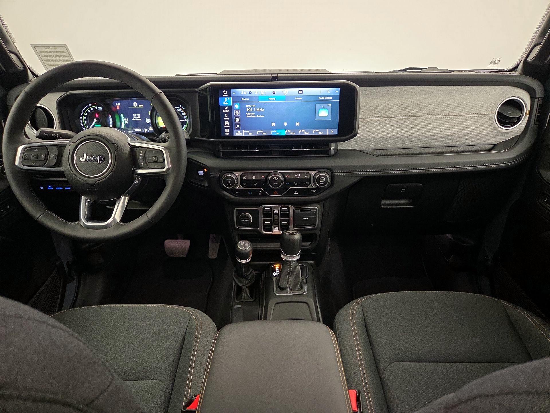Thumbnail: 2025 Jeep Wrangler - 9