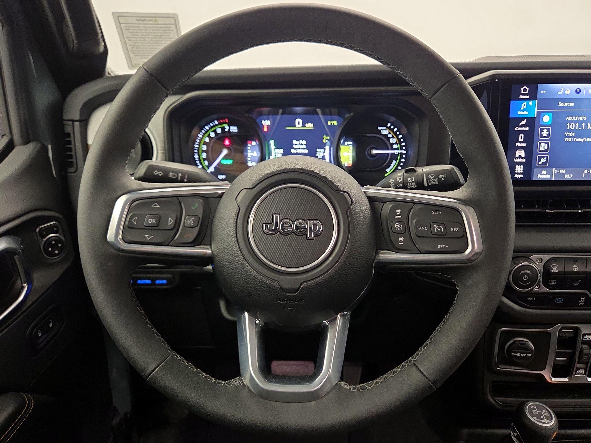 Thumbnail: 2025 Jeep Wrangler - 10