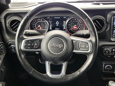 Steering Wheel & Instrument Cluster (On)