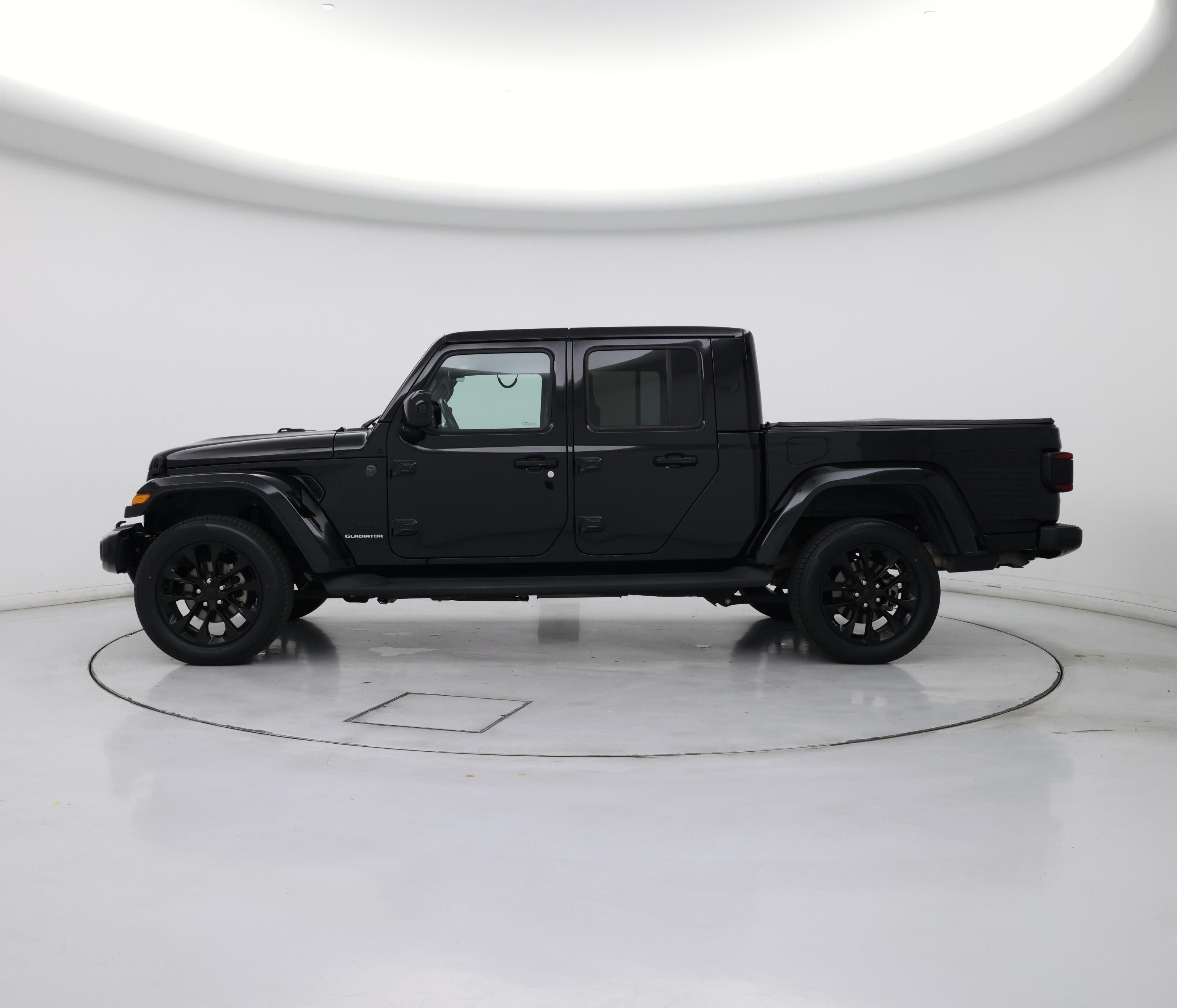 Thumbnail: 2021 Jeep Gladiator - 3