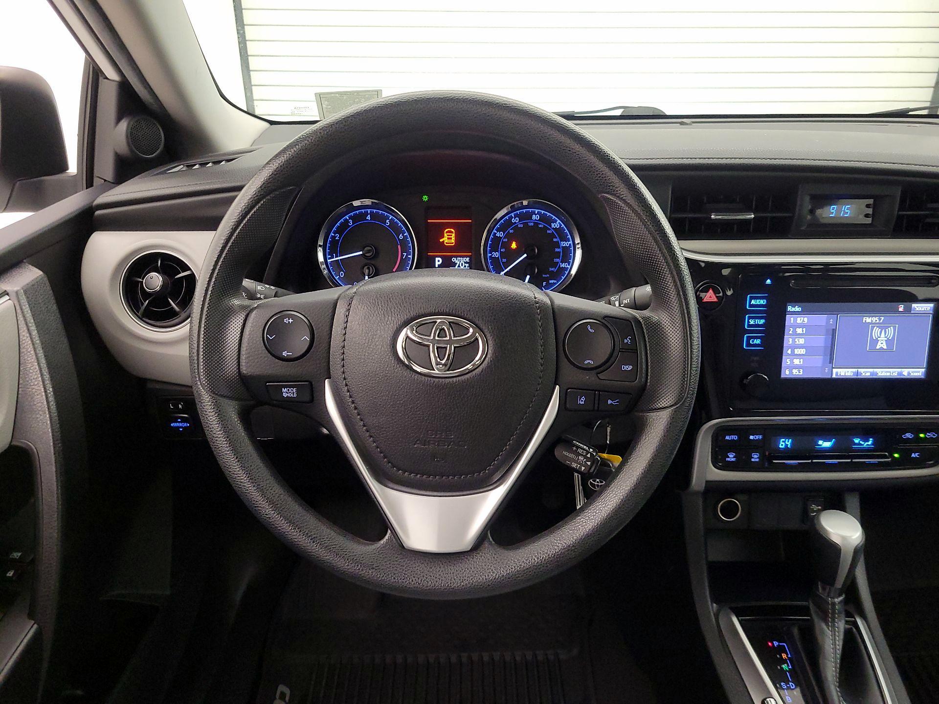 Thumbnail: 2018 Toyota Corolla - 10