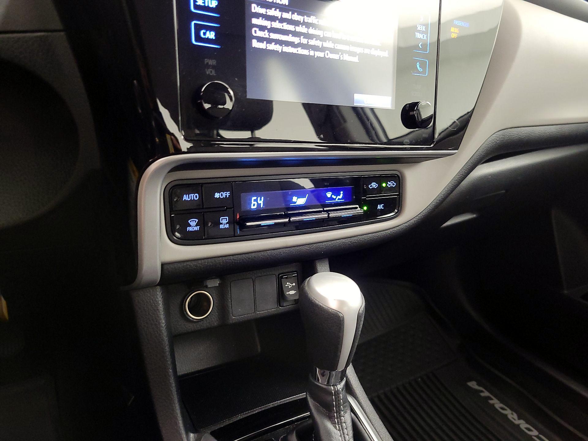 Thumbnail: 2018 Toyota Corolla - 16