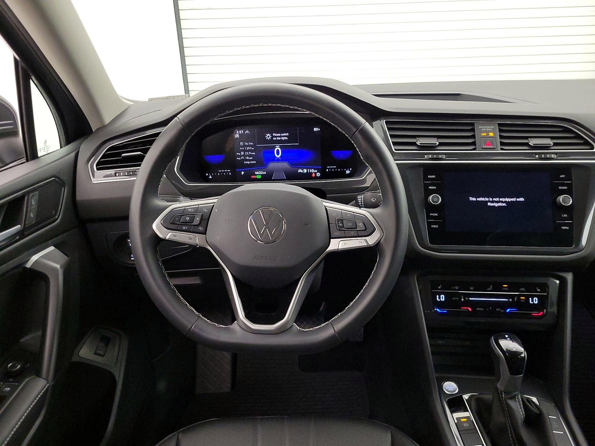 Thumbnail: 2024 Volkswagen Tiguan - 10