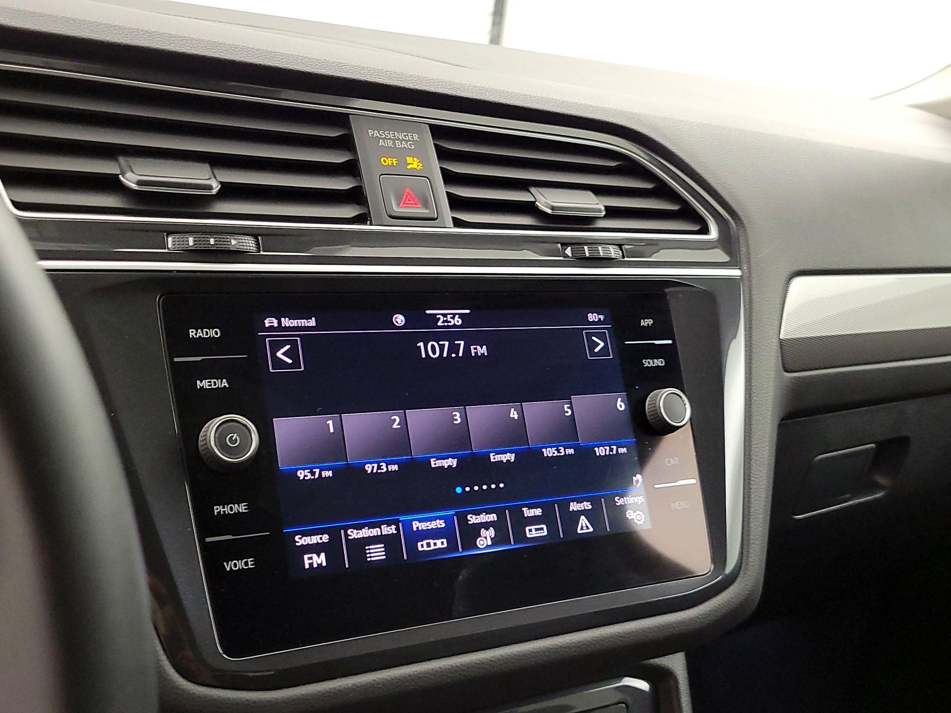 Thumbnail: 2024 Volkswagen Tiguan - 15