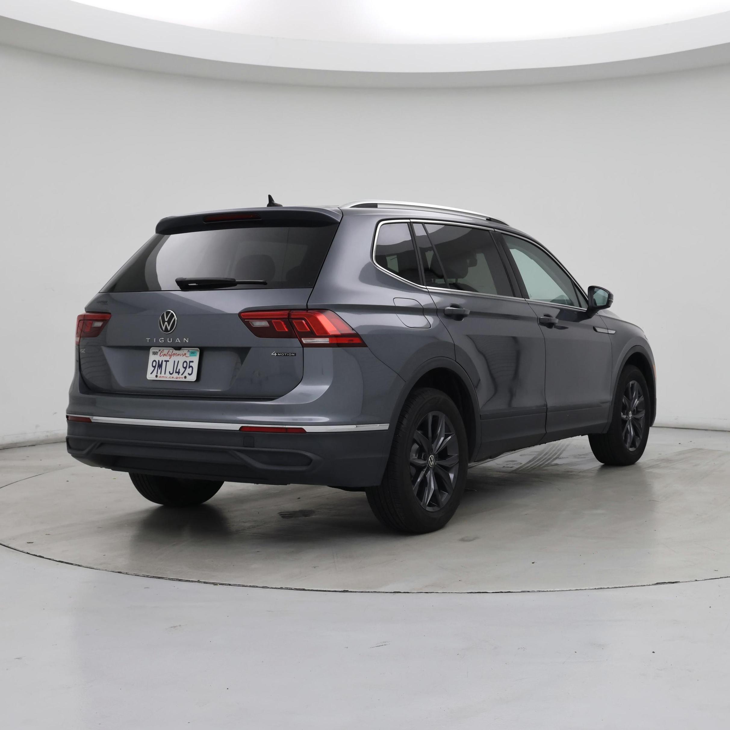 Thumbnail: 2024 Volkswagen Tiguan - 8