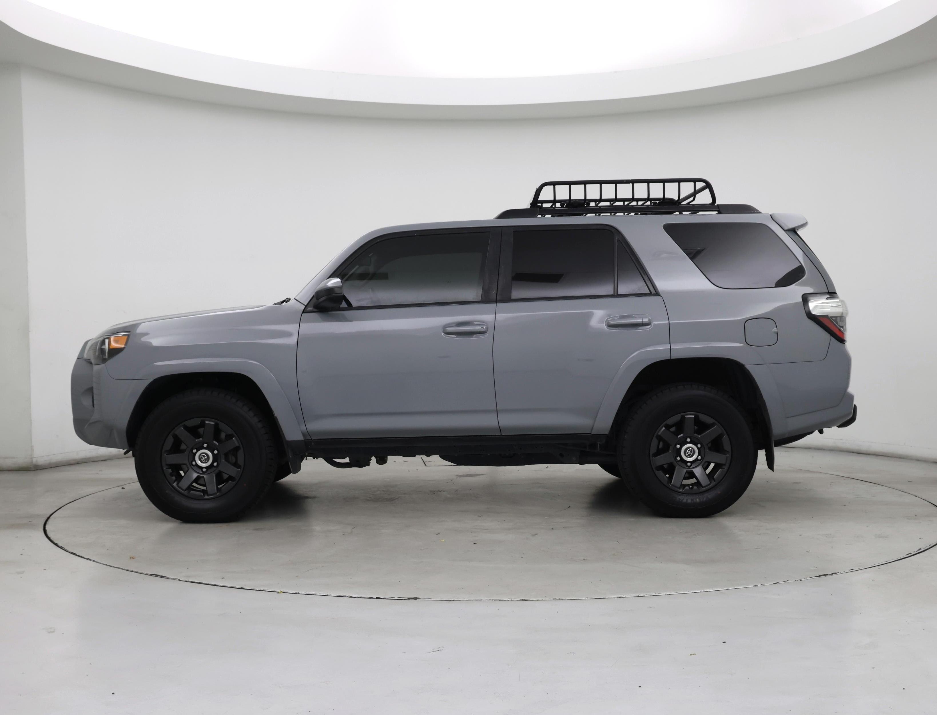 Thumbnail: 2021 Toyota 4Runner - 3