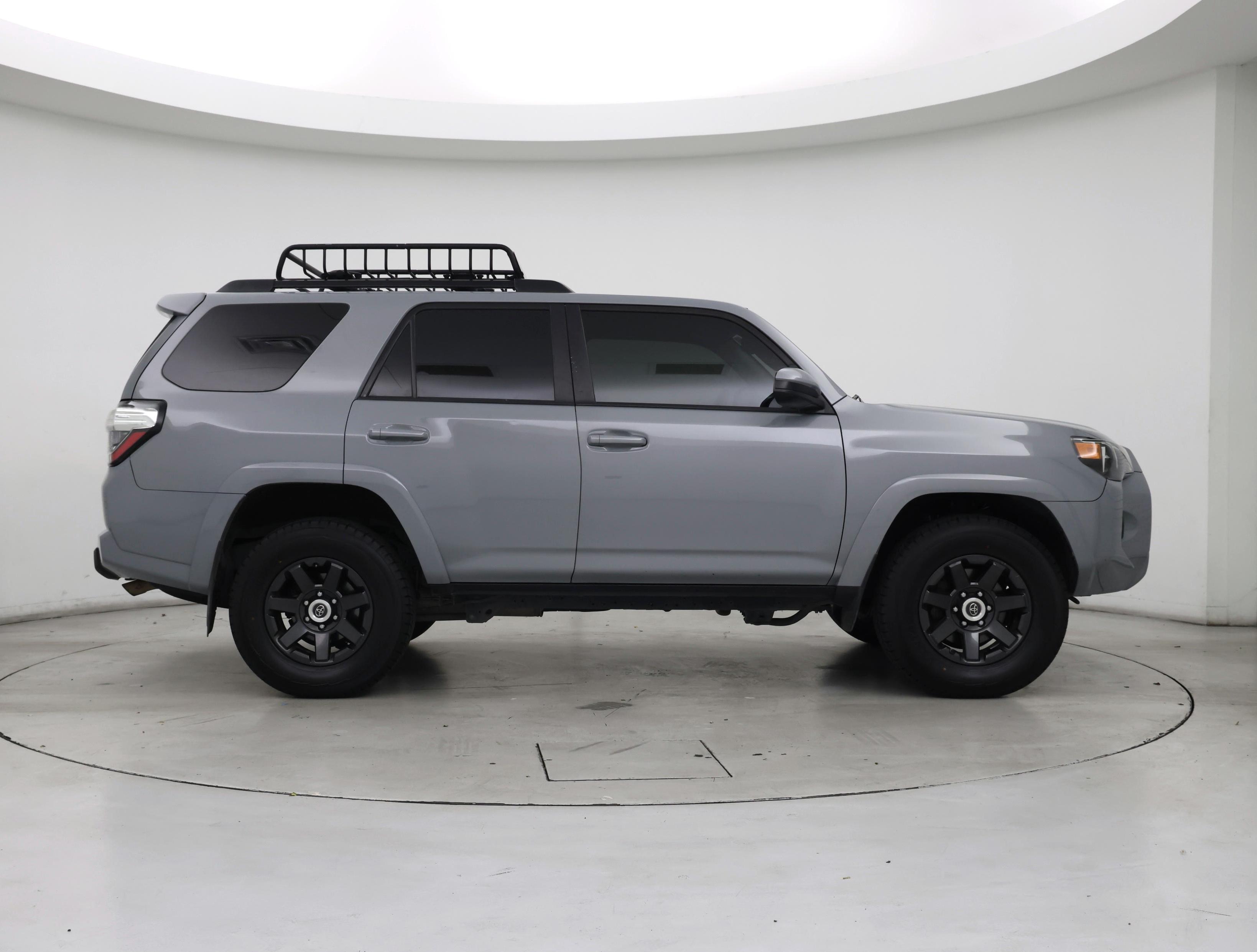 Thumbnail: 2021 Toyota 4Runner - 7