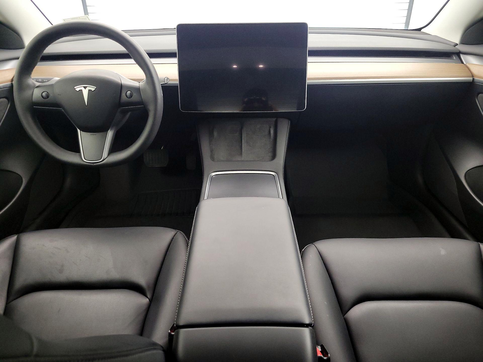Thumbnail: 2023 Tesla Model 3 - 9
