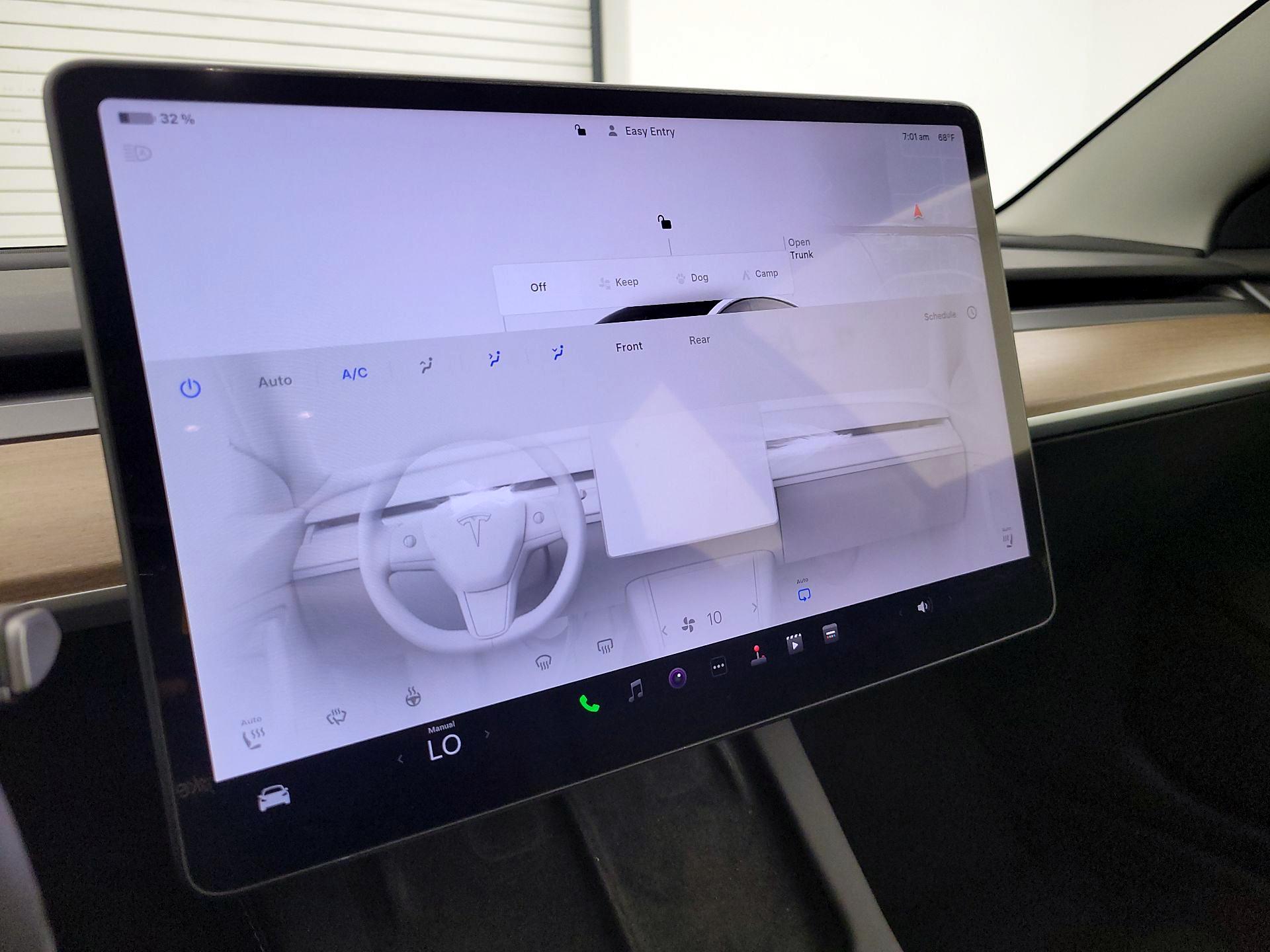 Thumbnail: 2023 Tesla Model 3 - 16
