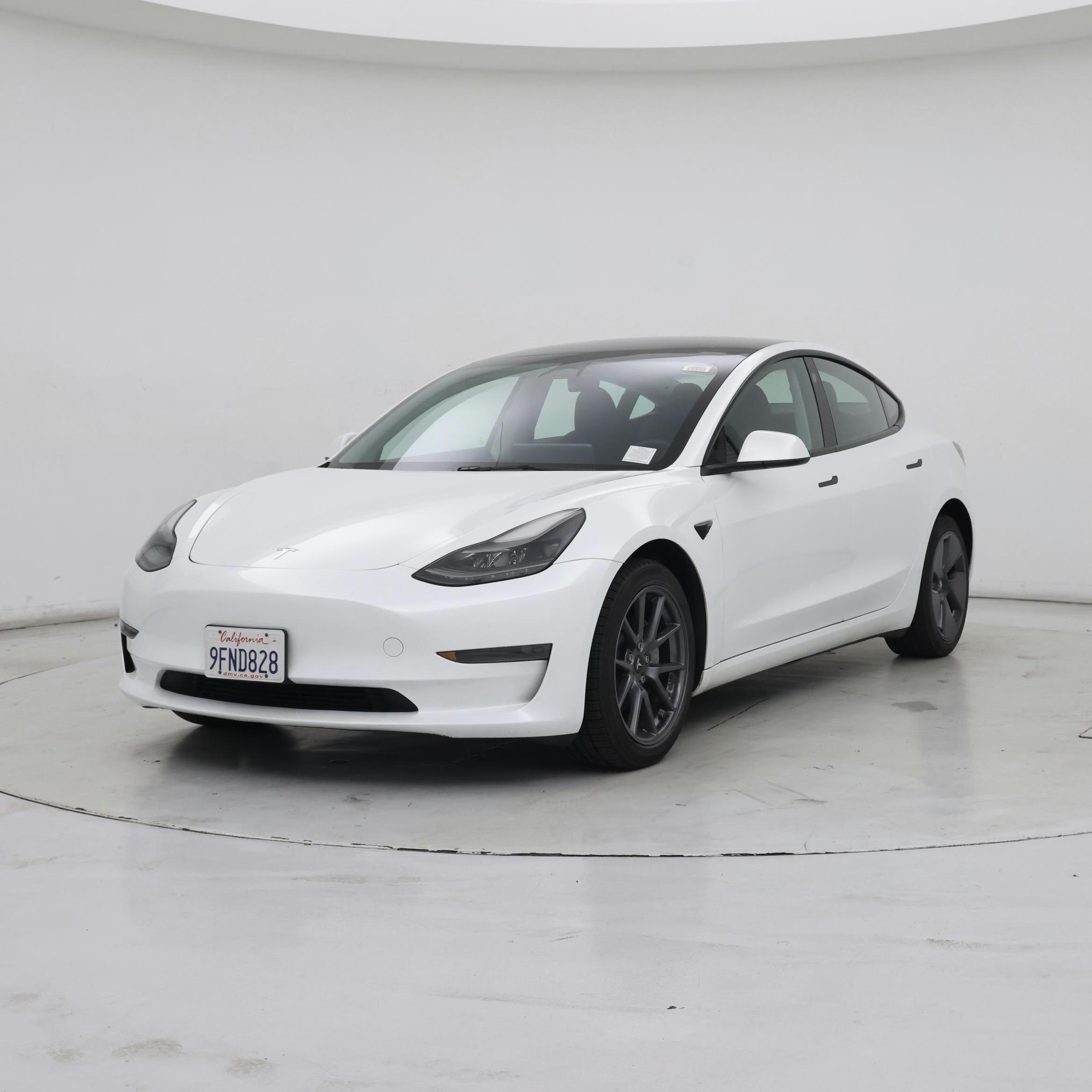 Thumbnail: 2023 Tesla Model 3 - 4