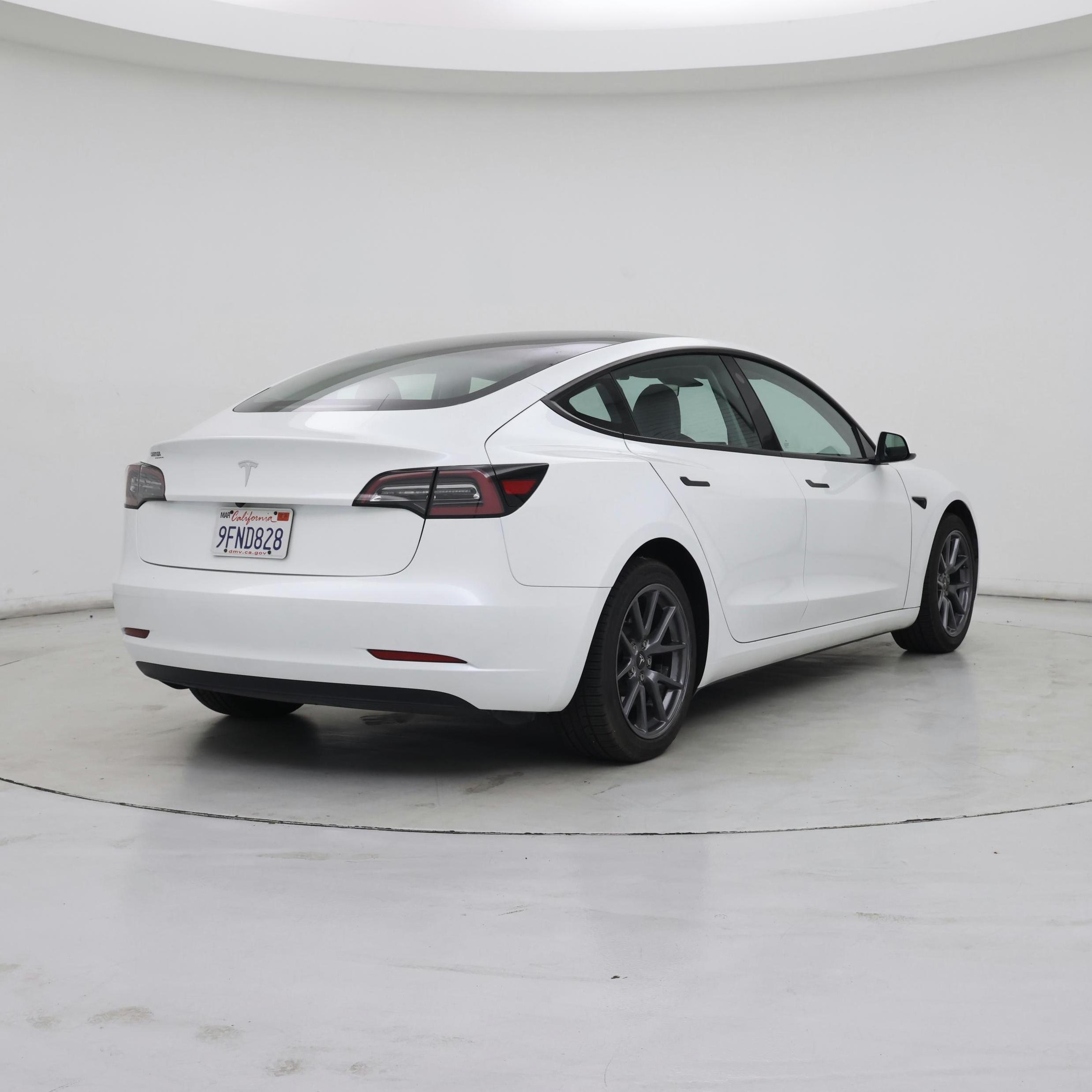 Thumbnail: 2023 Tesla Model 3 - 8