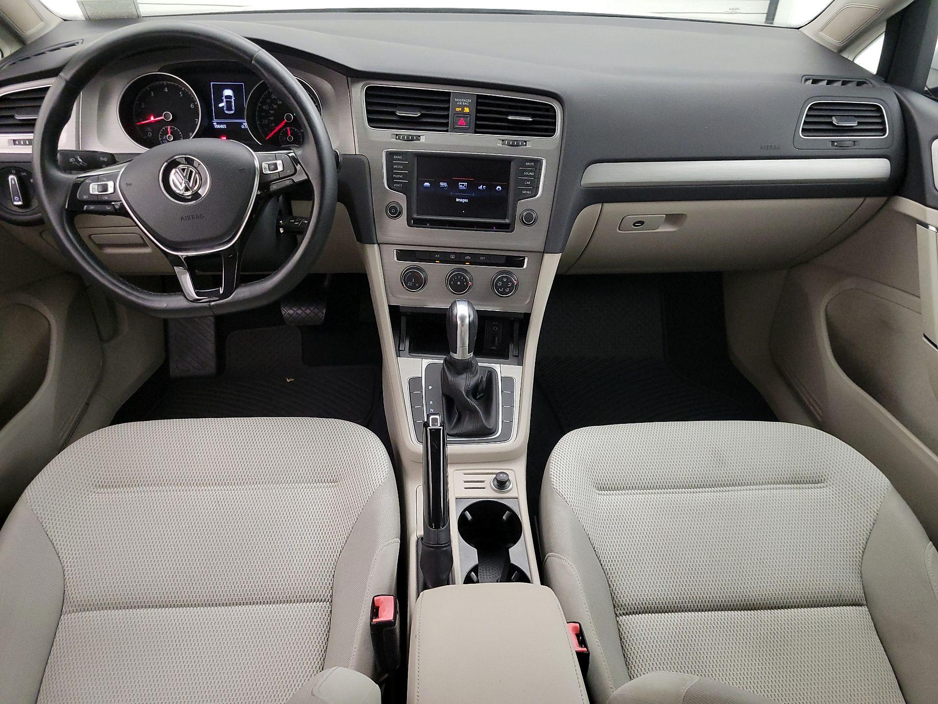 Thumbnail: 2016 Volkswagen Golf - 9