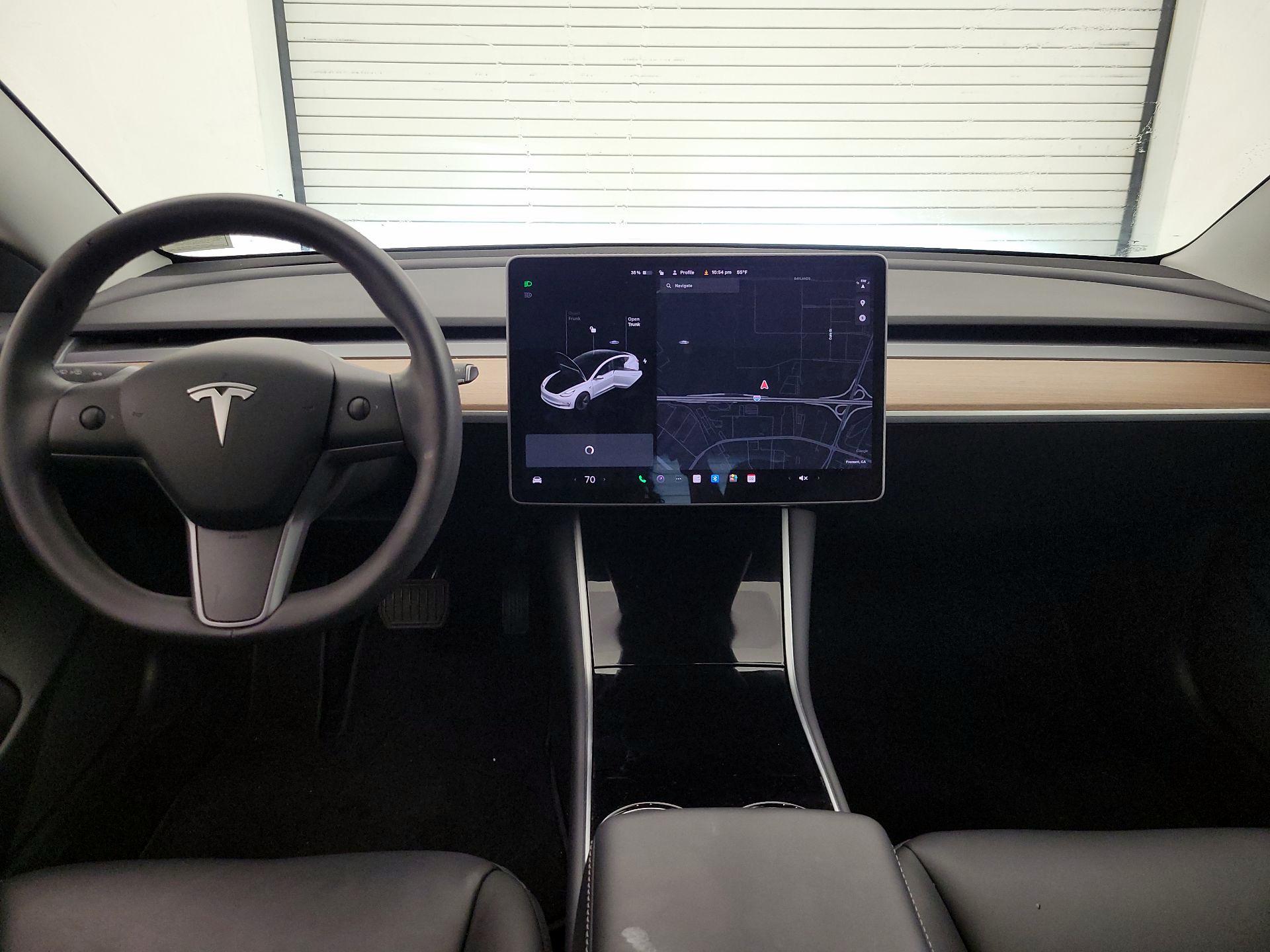 Thumbnail: 2020 Tesla Model 3 - 9