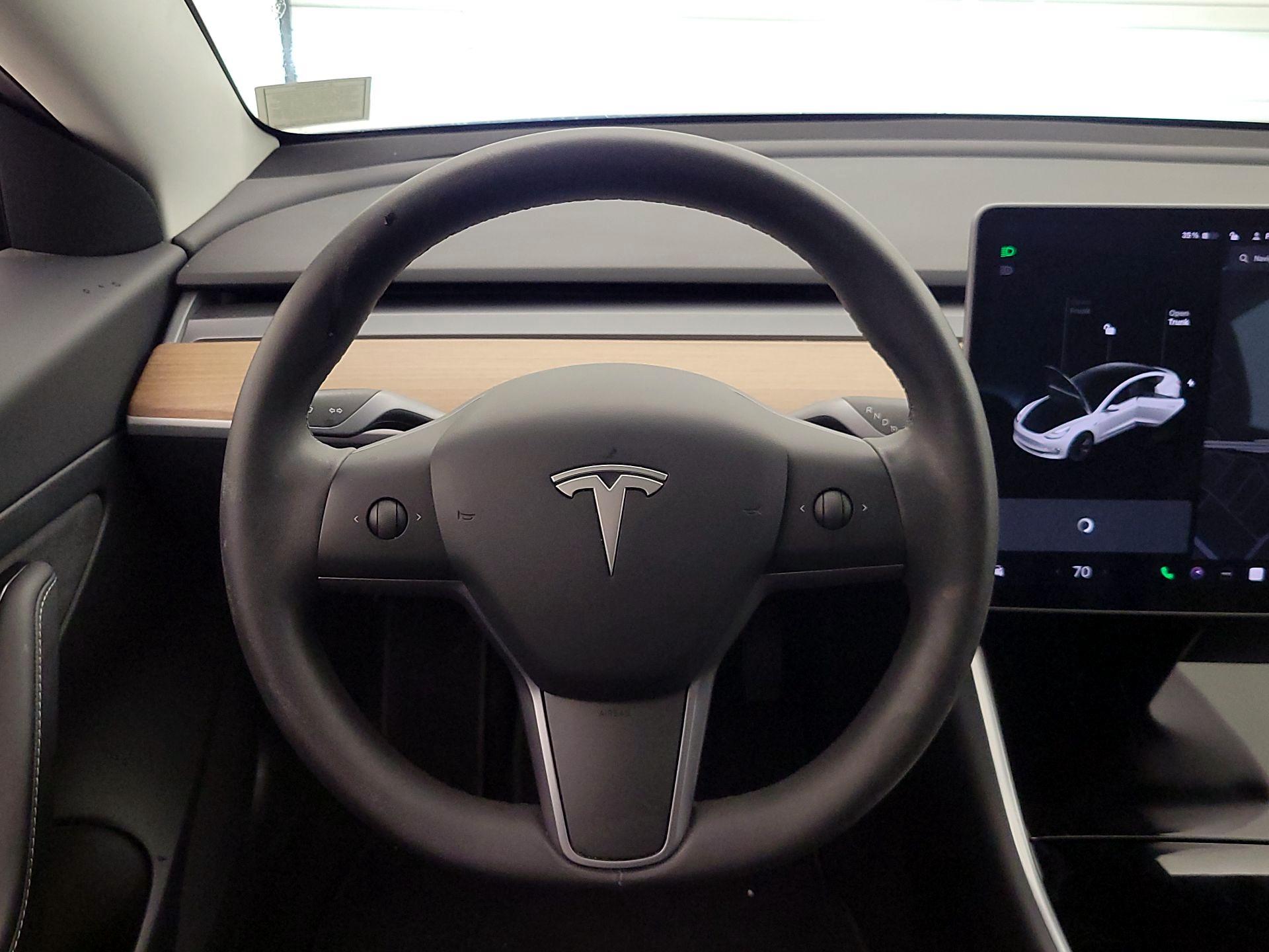 Thumbnail: 2020 Tesla Model 3 - 10