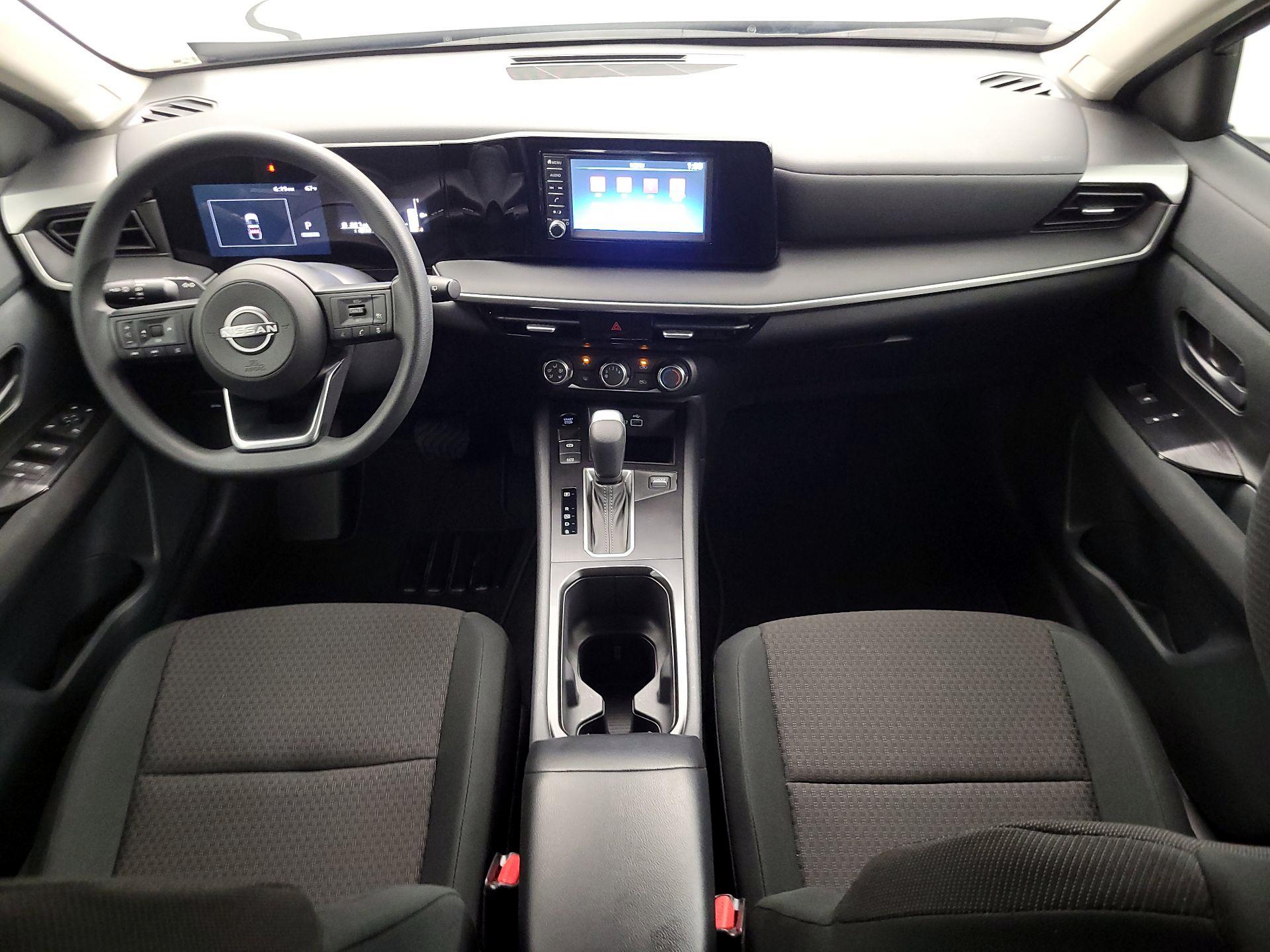 Thumbnail: 2025 Nissan Kicks - 9