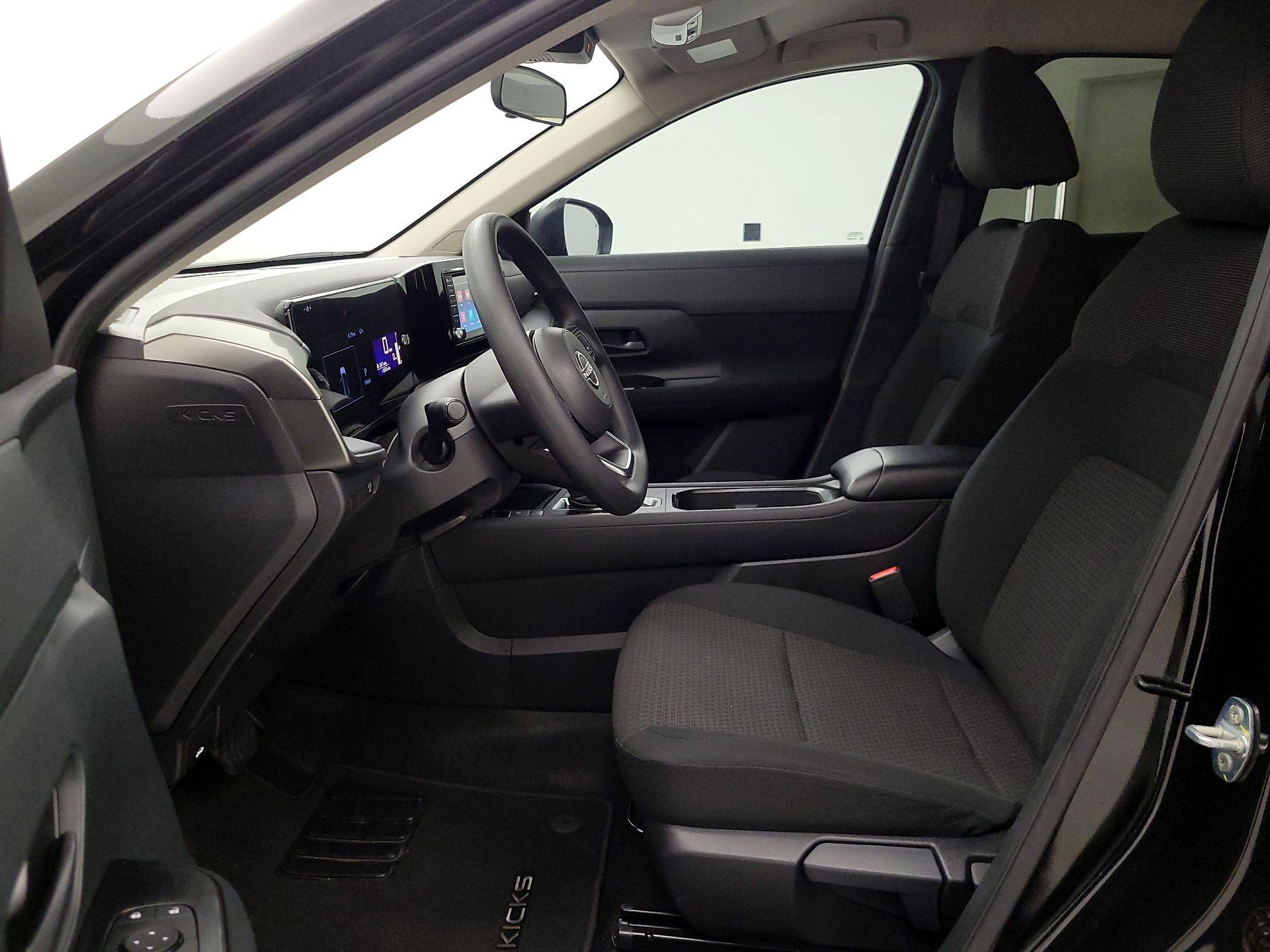 Thumbnail: 2025 Nissan Kicks - 11