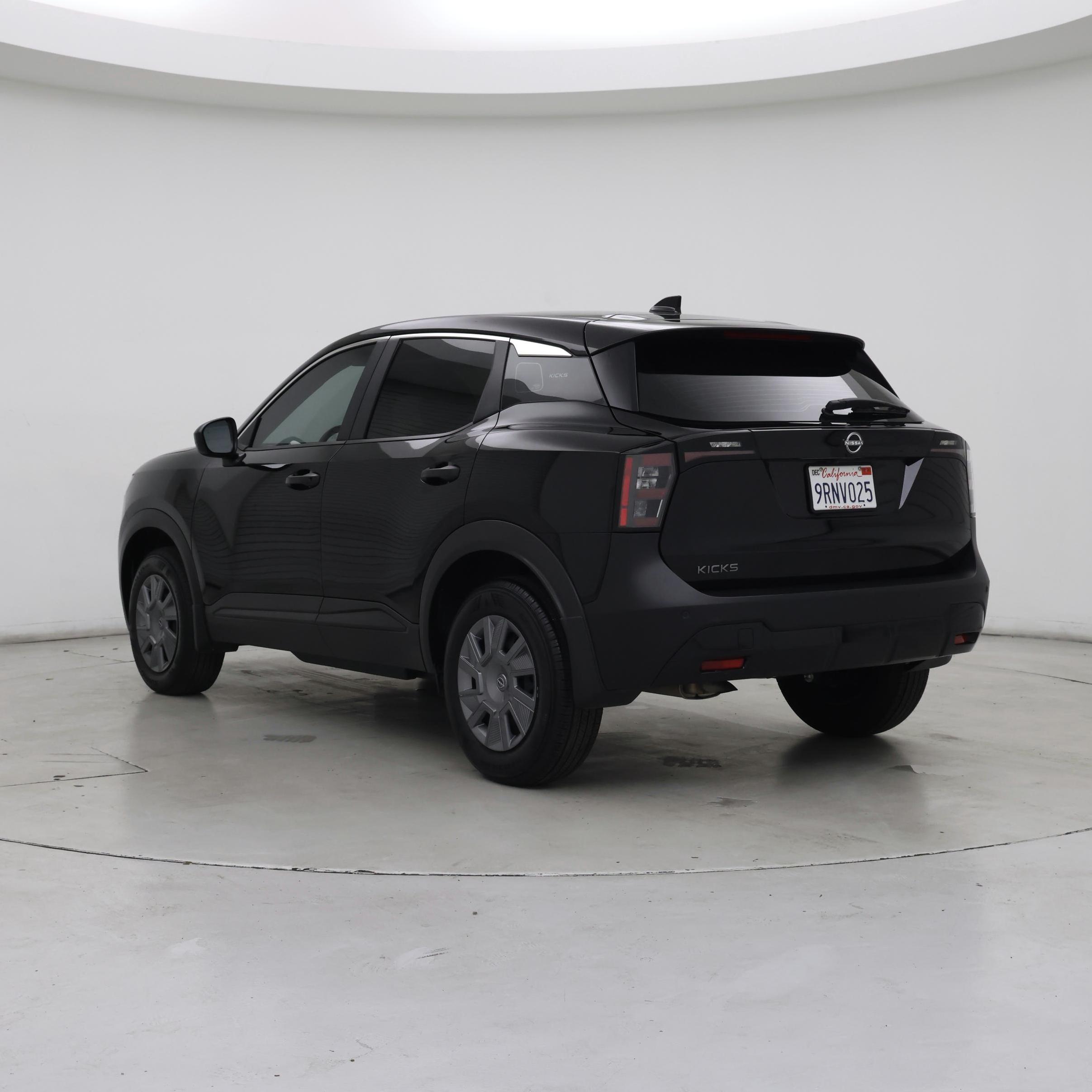 Thumbnail: 2025 Nissan Kicks - 2