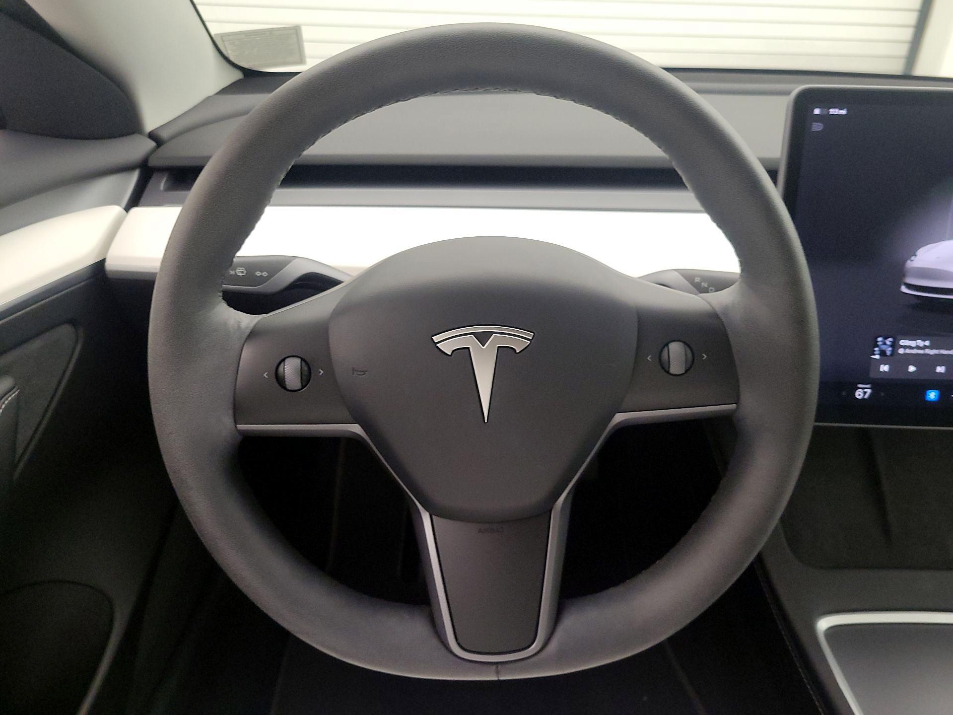 Thumbnail: 2022 Tesla Model 3 - 10