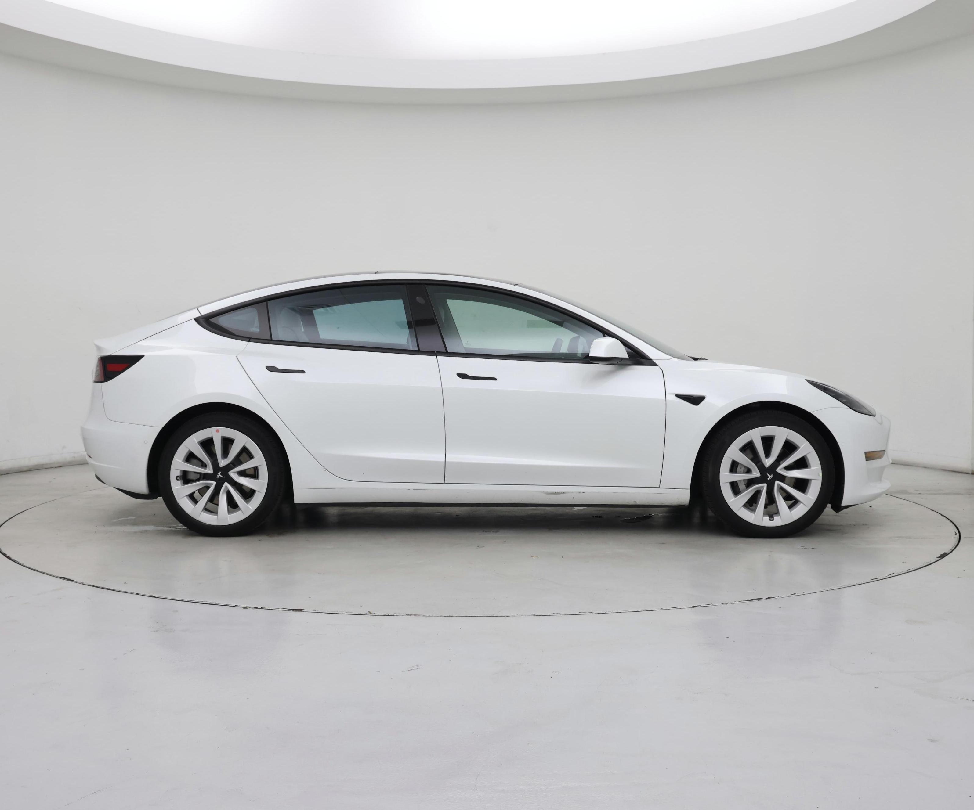 Thumbnail: 2022 Tesla Model 3 - 7