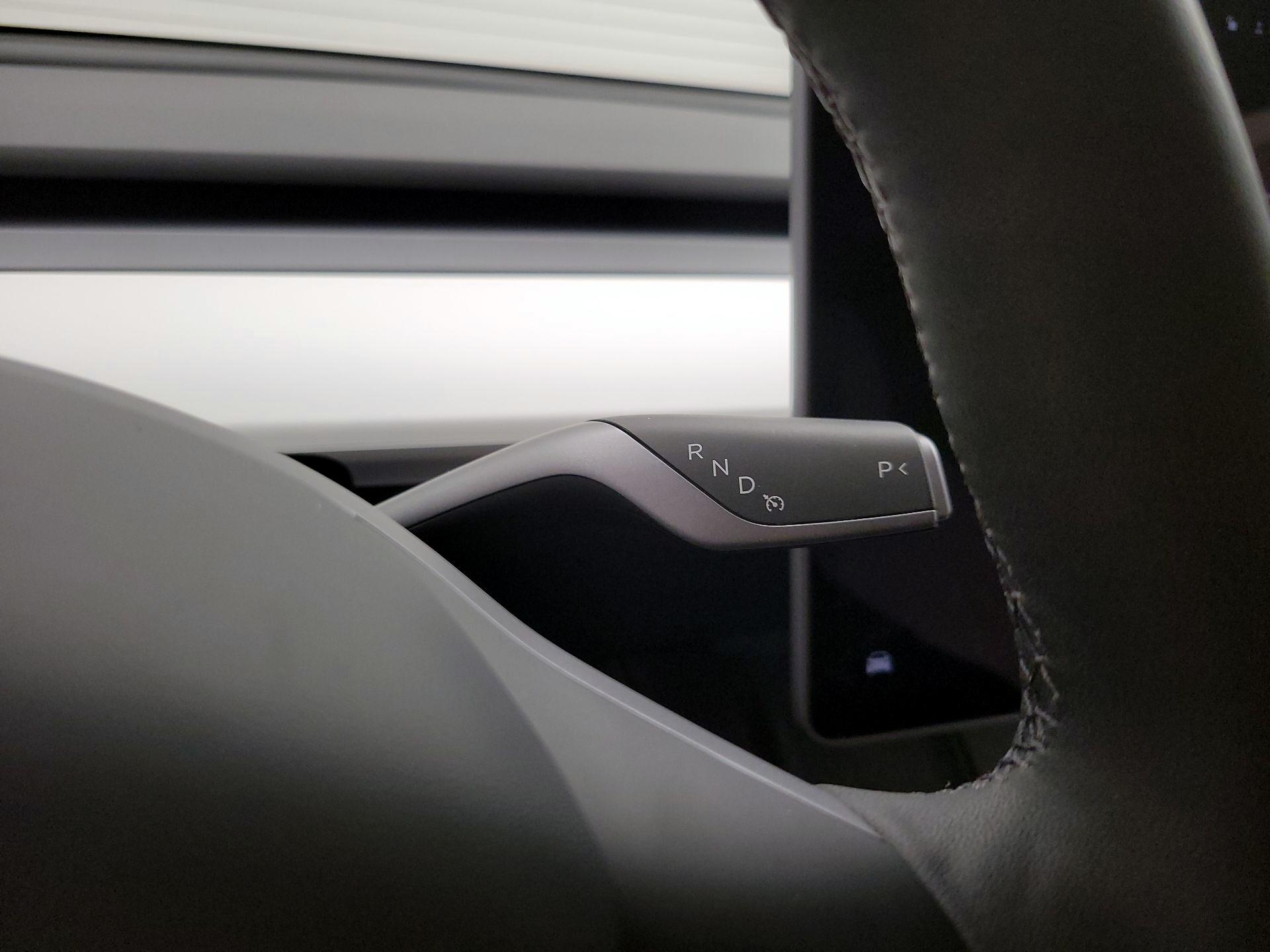 Thumbnail: 2025 Tesla Model Y - 18