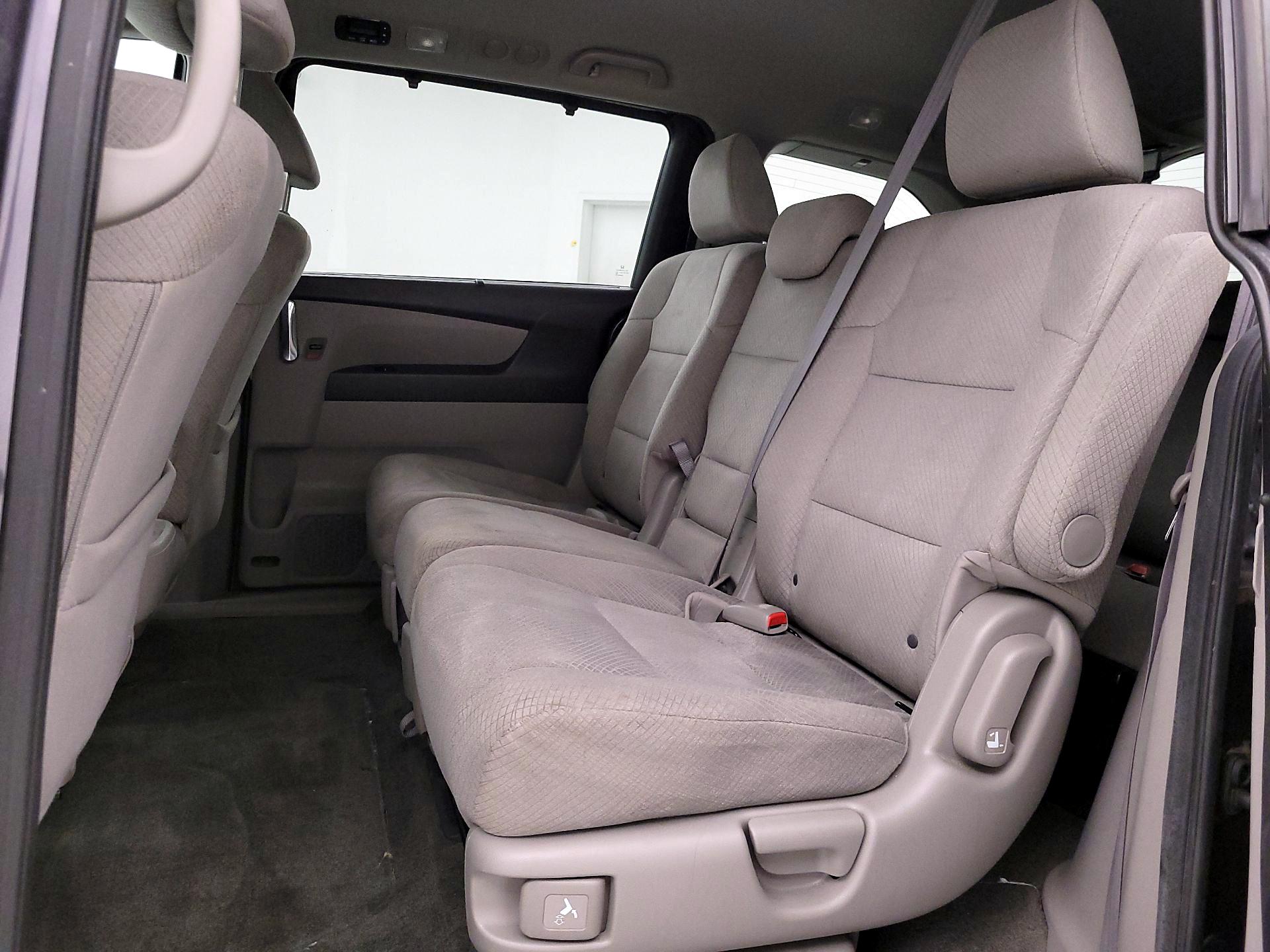 Thumbnail: 2015 Honda Odyssey - 19