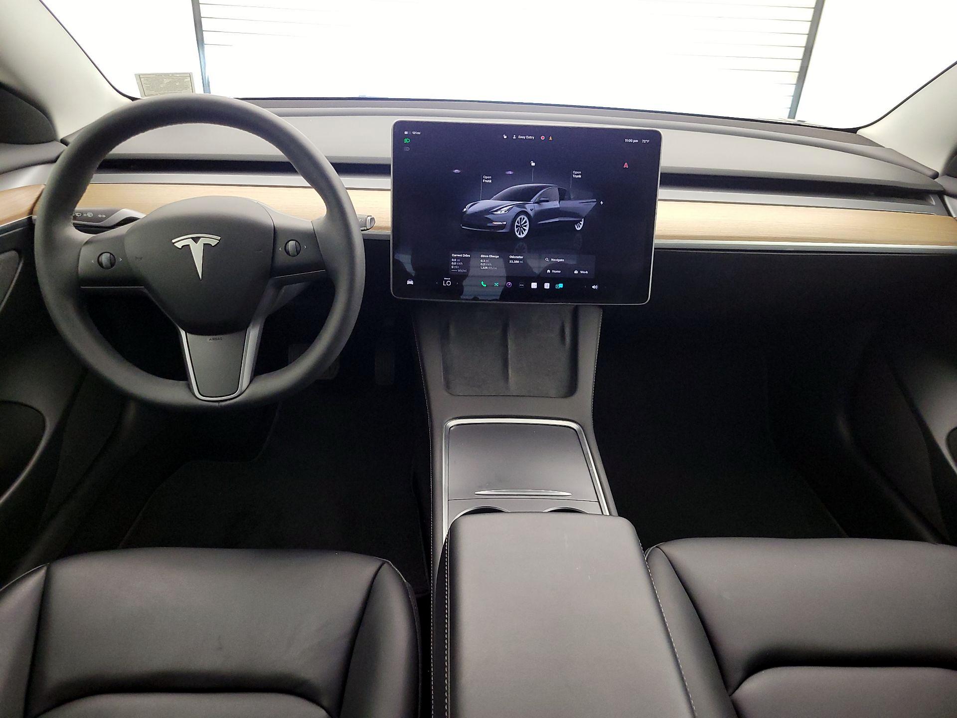 Thumbnail: 2023 Tesla Model 3 - 9
