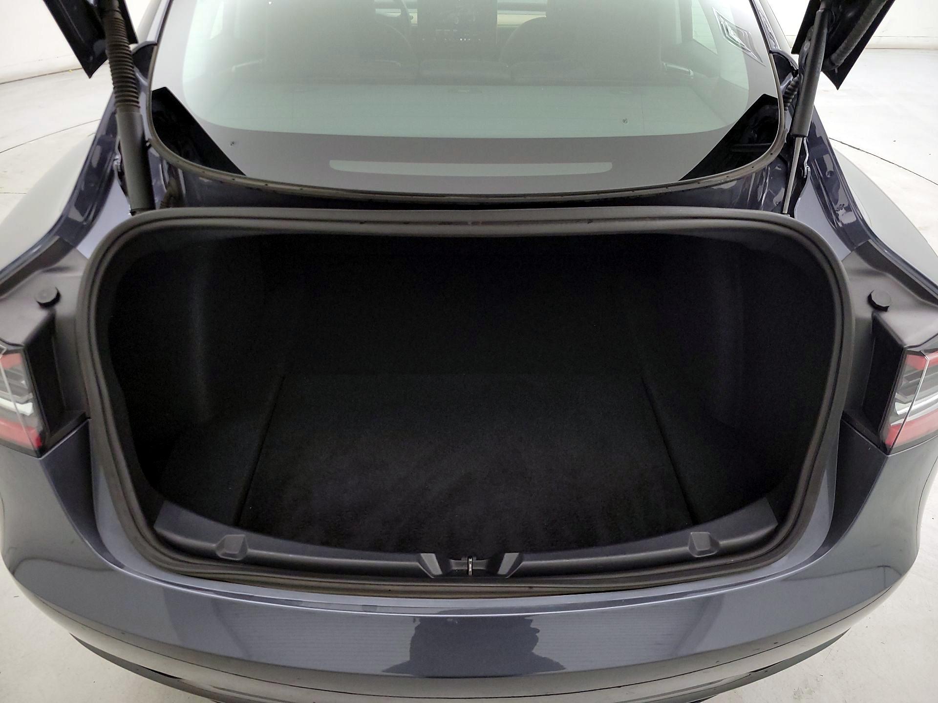 Thumbnail: 2023 Tesla Model 3 - 20