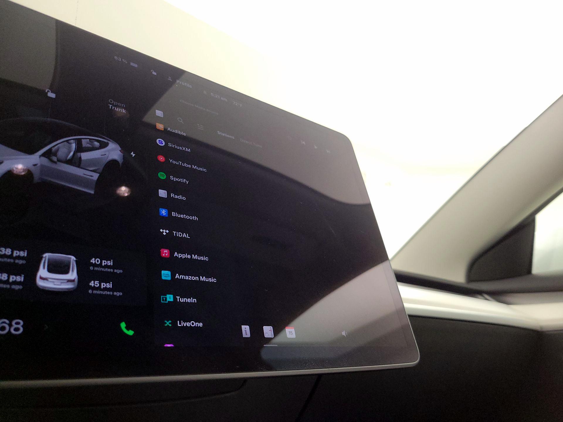 Thumbnail: 2023 Tesla Model 3 - 15
