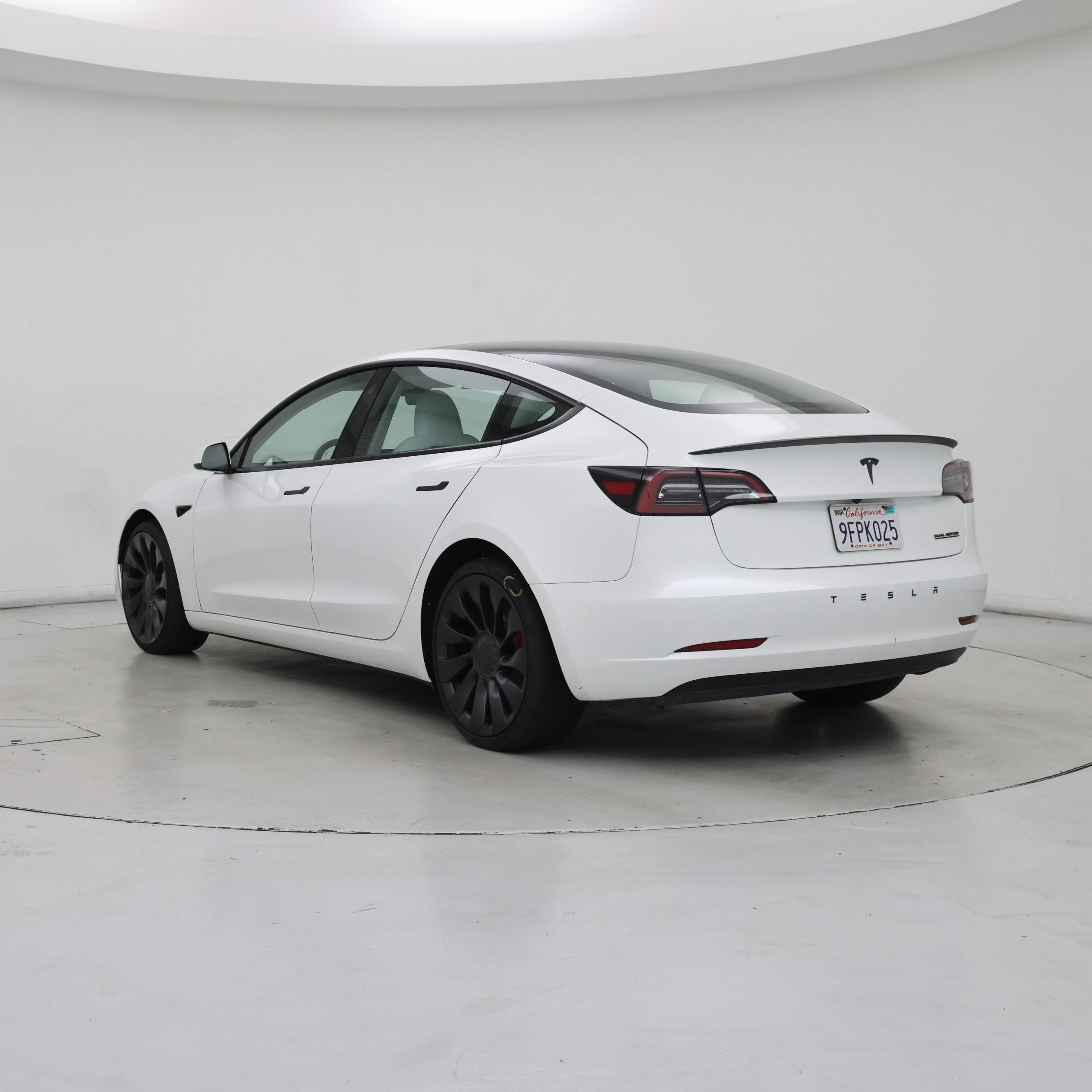 Thumbnail: 2023 Tesla Model 3 - 2