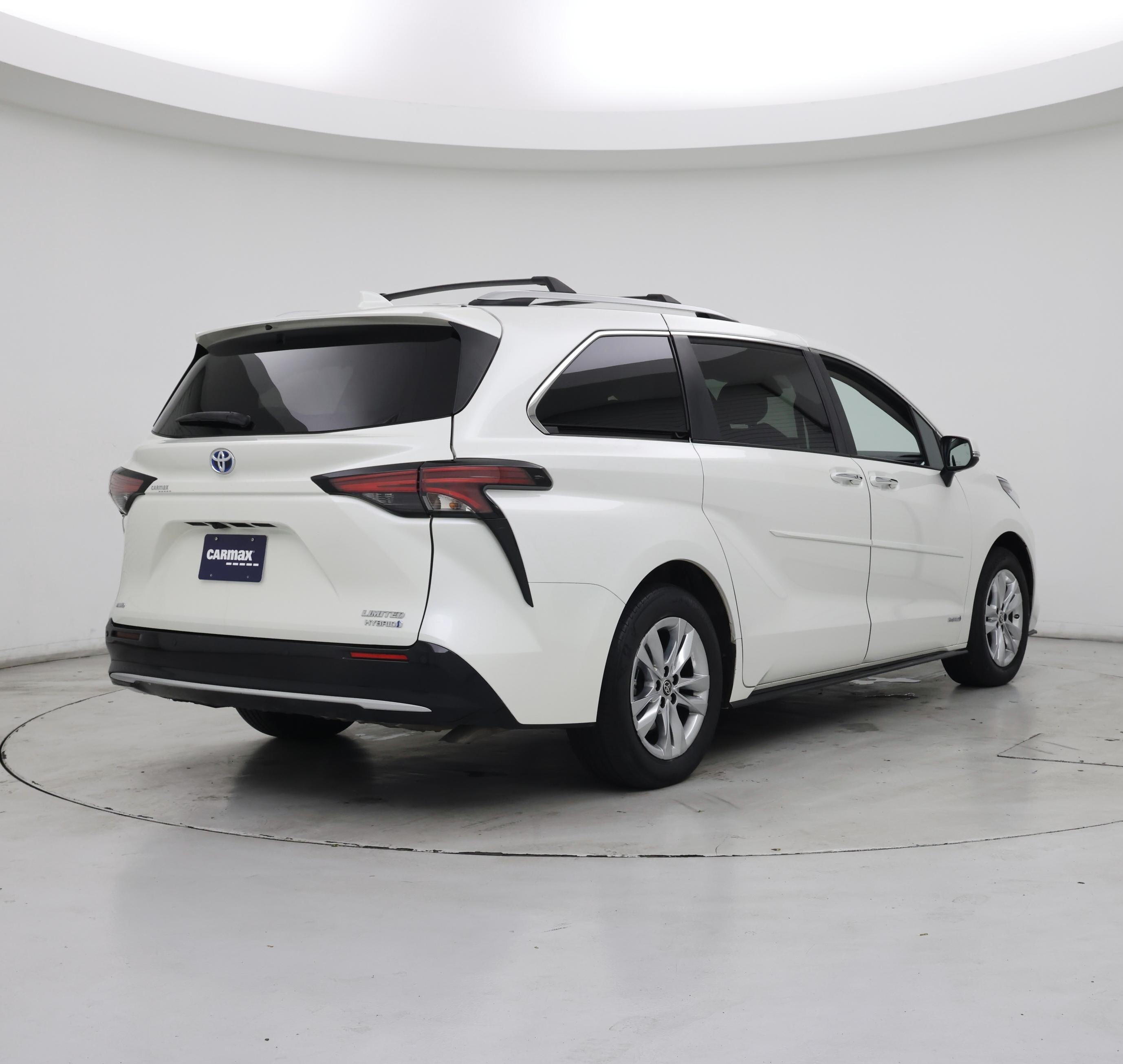 Thumbnail: 2021 Toyota Sienna - 8