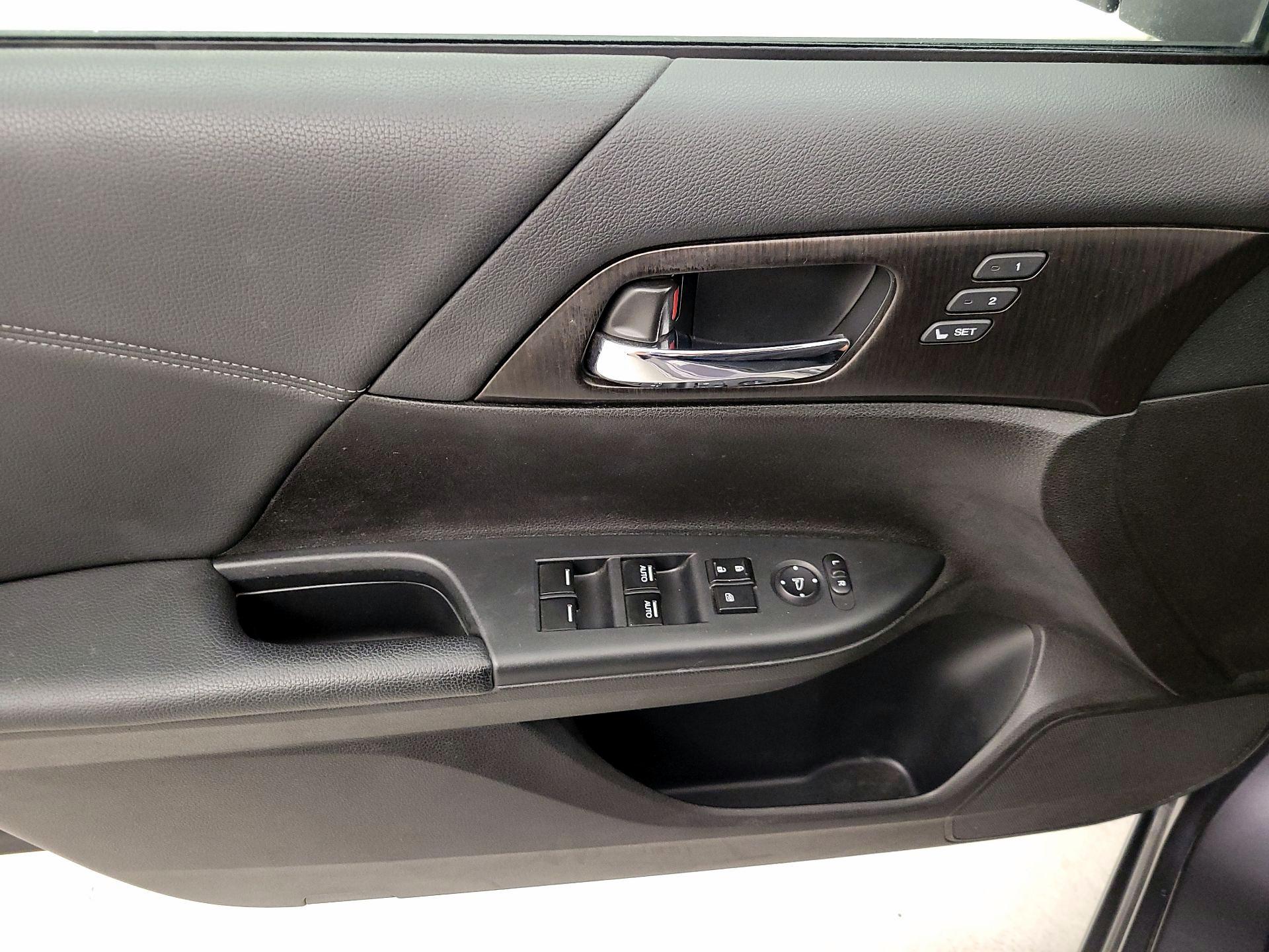 Thumbnail: 2014 Honda Accord - 12