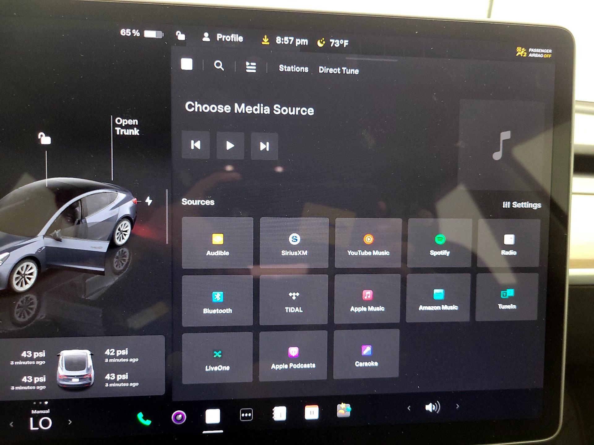 Thumbnail: 2023 Tesla Model 3 - 15