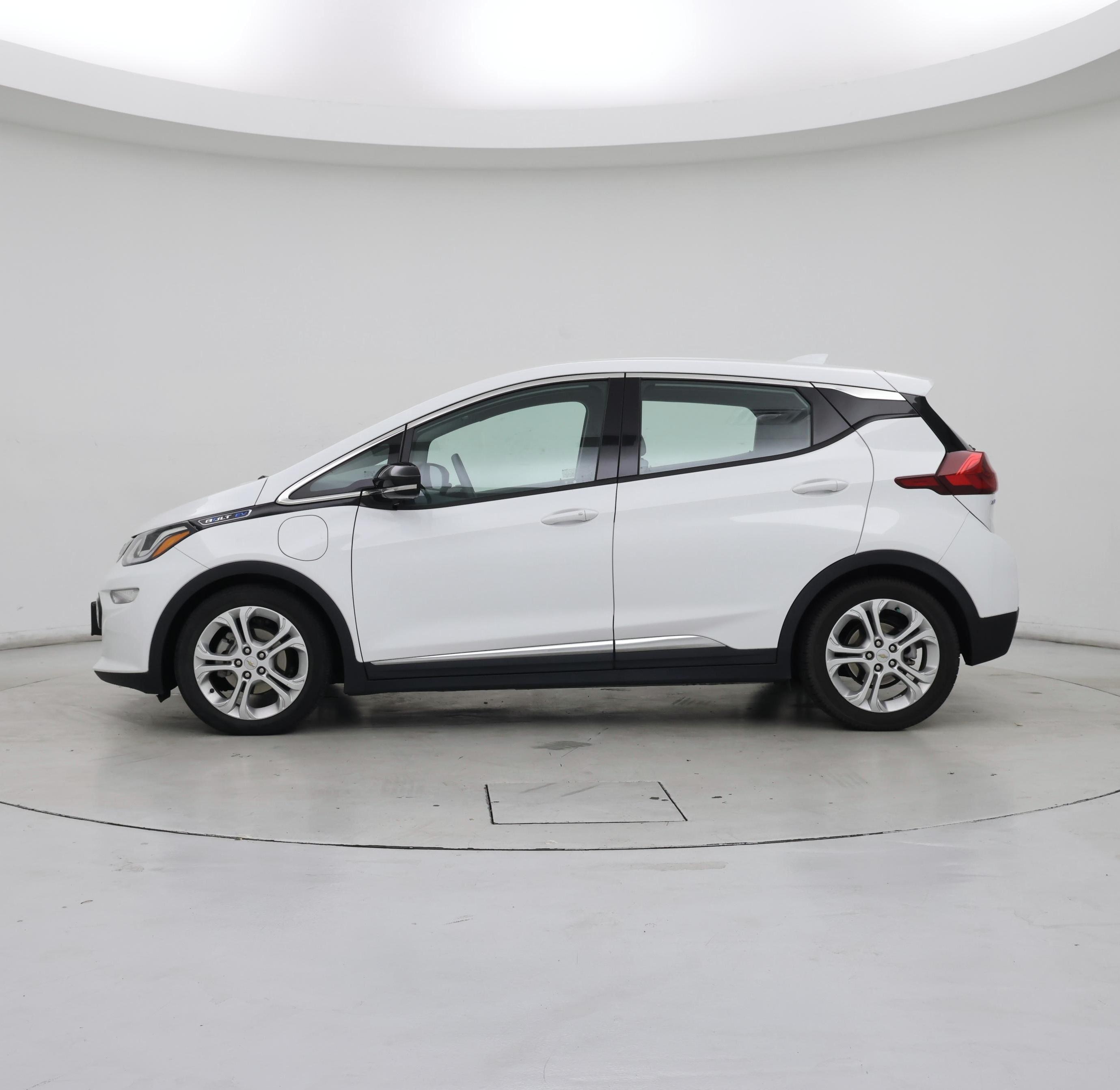 Thumbnail: 2021 Chevrolet Bolt EV - 3