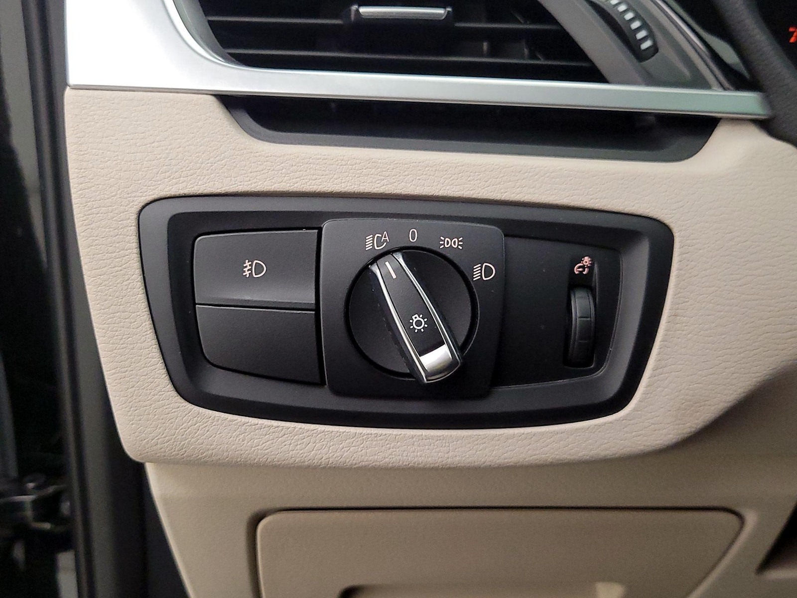 2019 BMW X1 28i - Photo 14