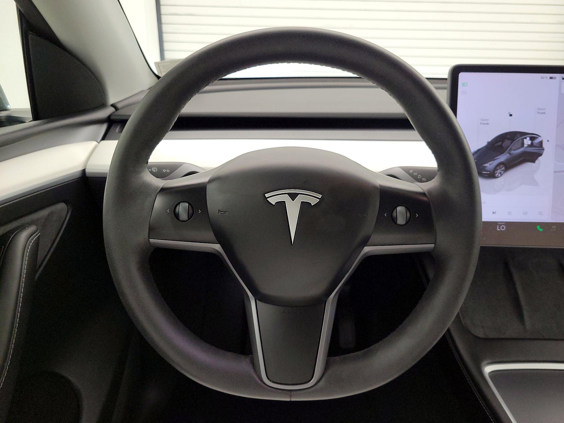 Thumbnail: 2023 Tesla Model Y - 10