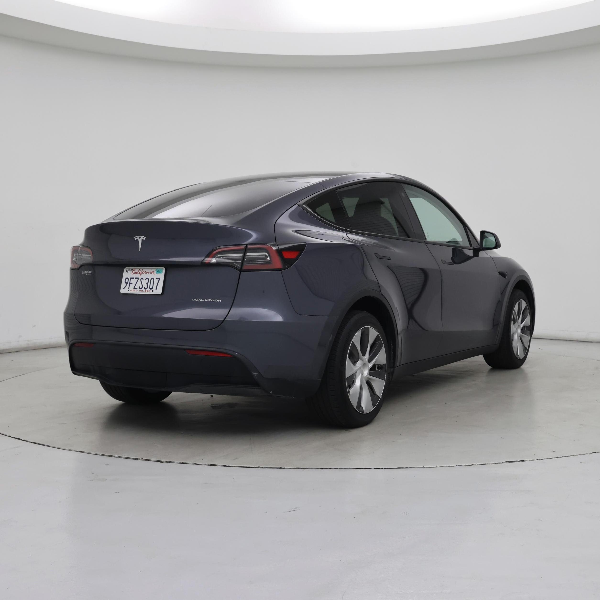 Thumbnail: 2023 Tesla Model Y - 8