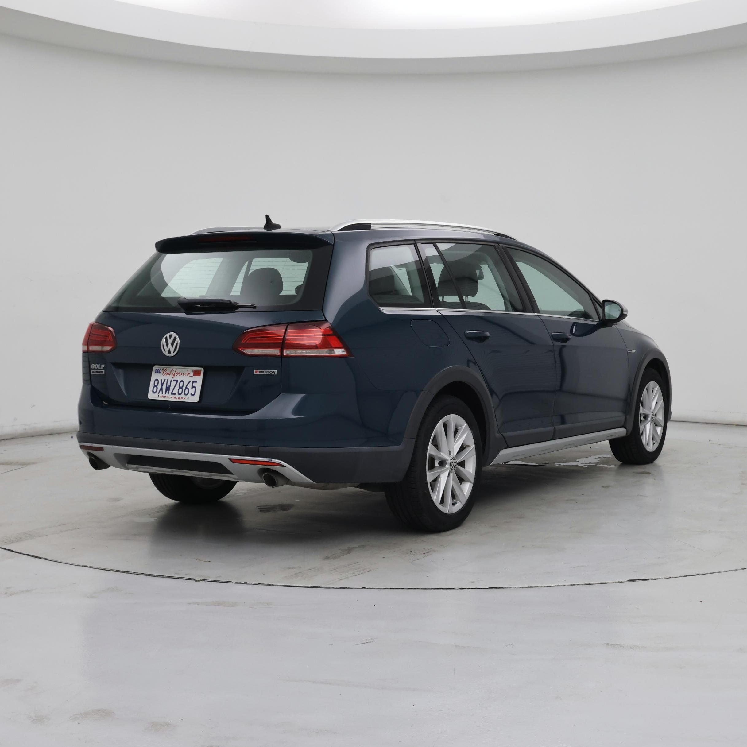 Thumbnail: 2019 Volkswagen Golf - 8