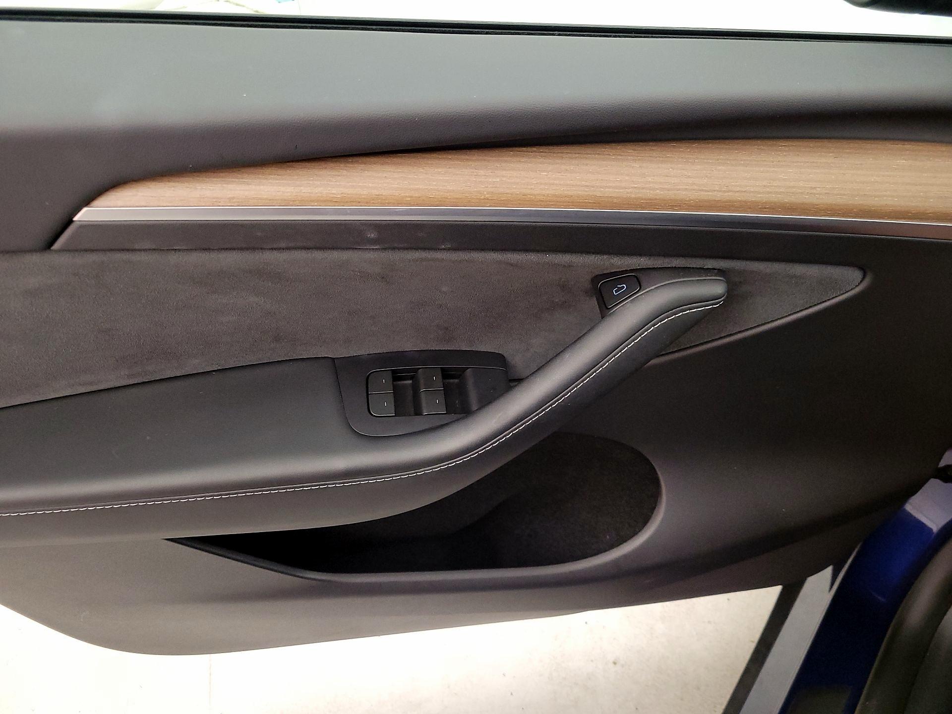 Thumbnail: 2023 Tesla Model Y - 12