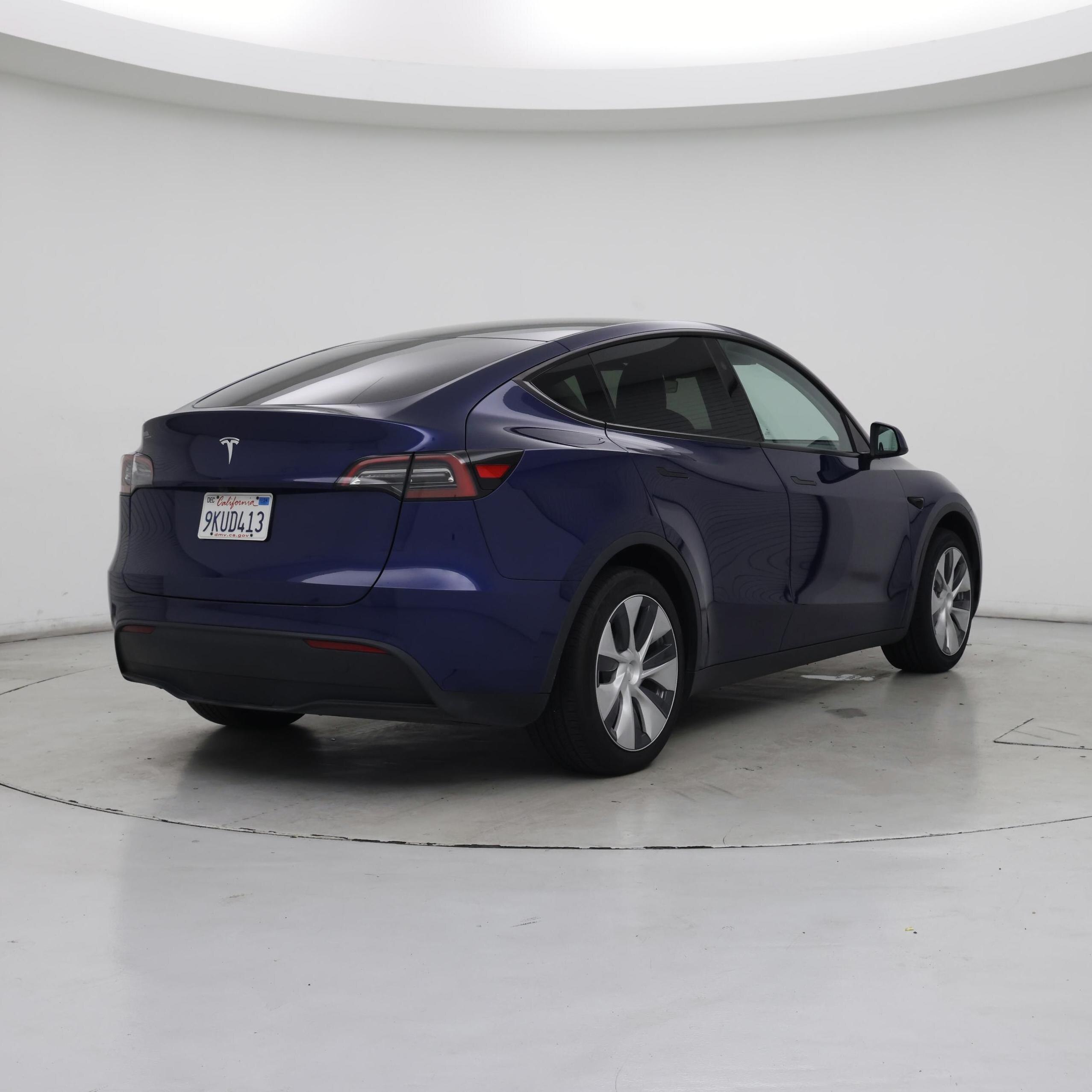 Thumbnail: 2023 Tesla Model Y - 8