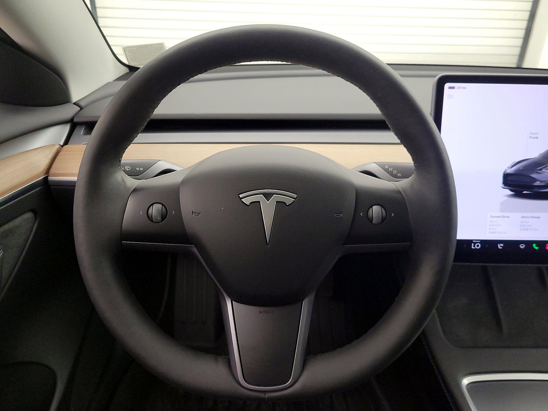 Thumbnail: 2023 Tesla Model 3 - 10