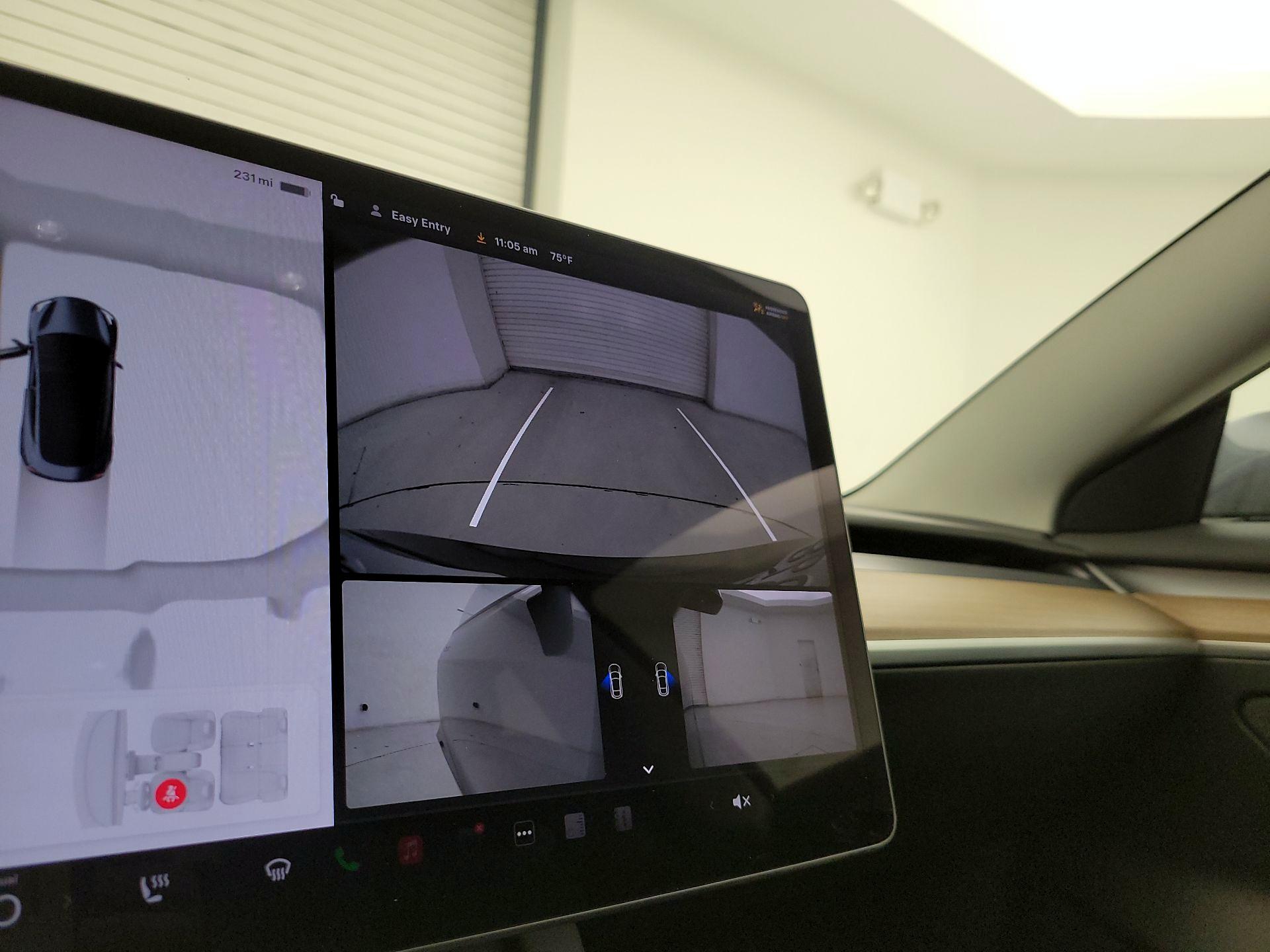 Thumbnail: 2023 Tesla Model 3 - 14