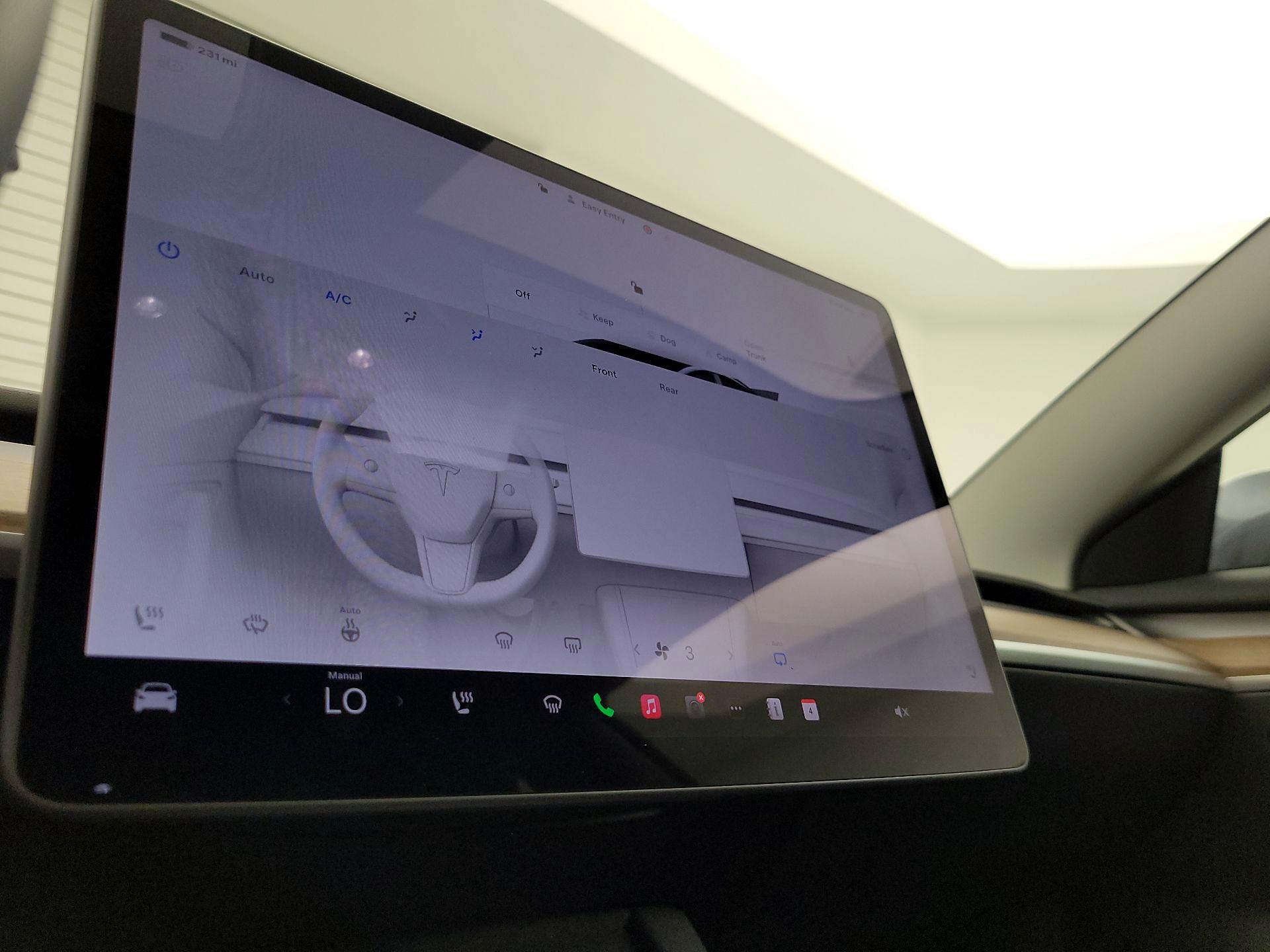 Thumbnail: 2023 Tesla Model 3 - 16