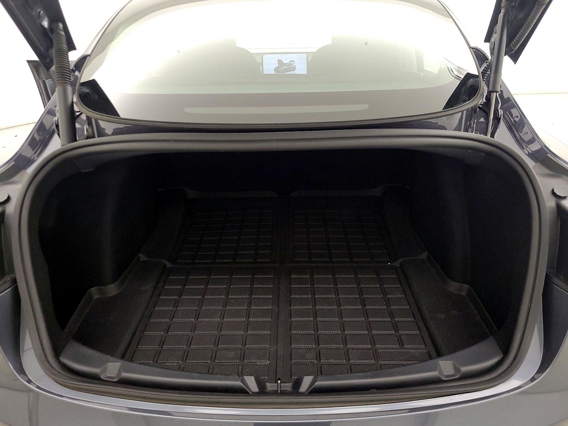 Thumbnail: 2023 Tesla Model 3 - 20