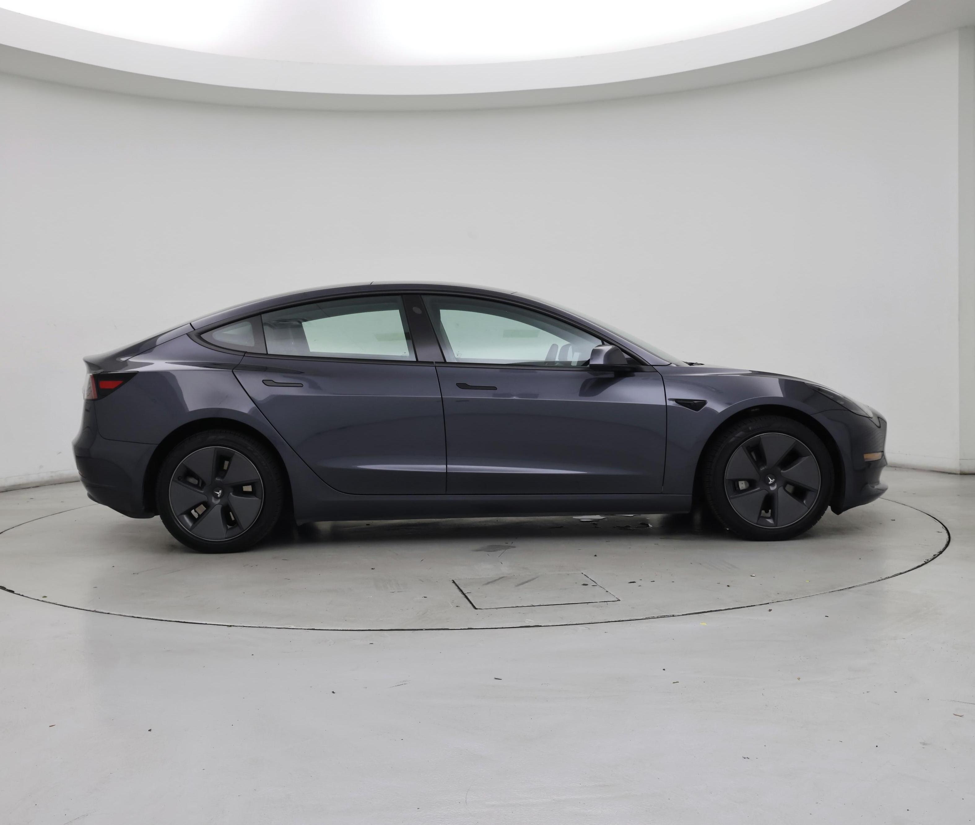 Thumbnail: 2023 Tesla Model 3 - 7