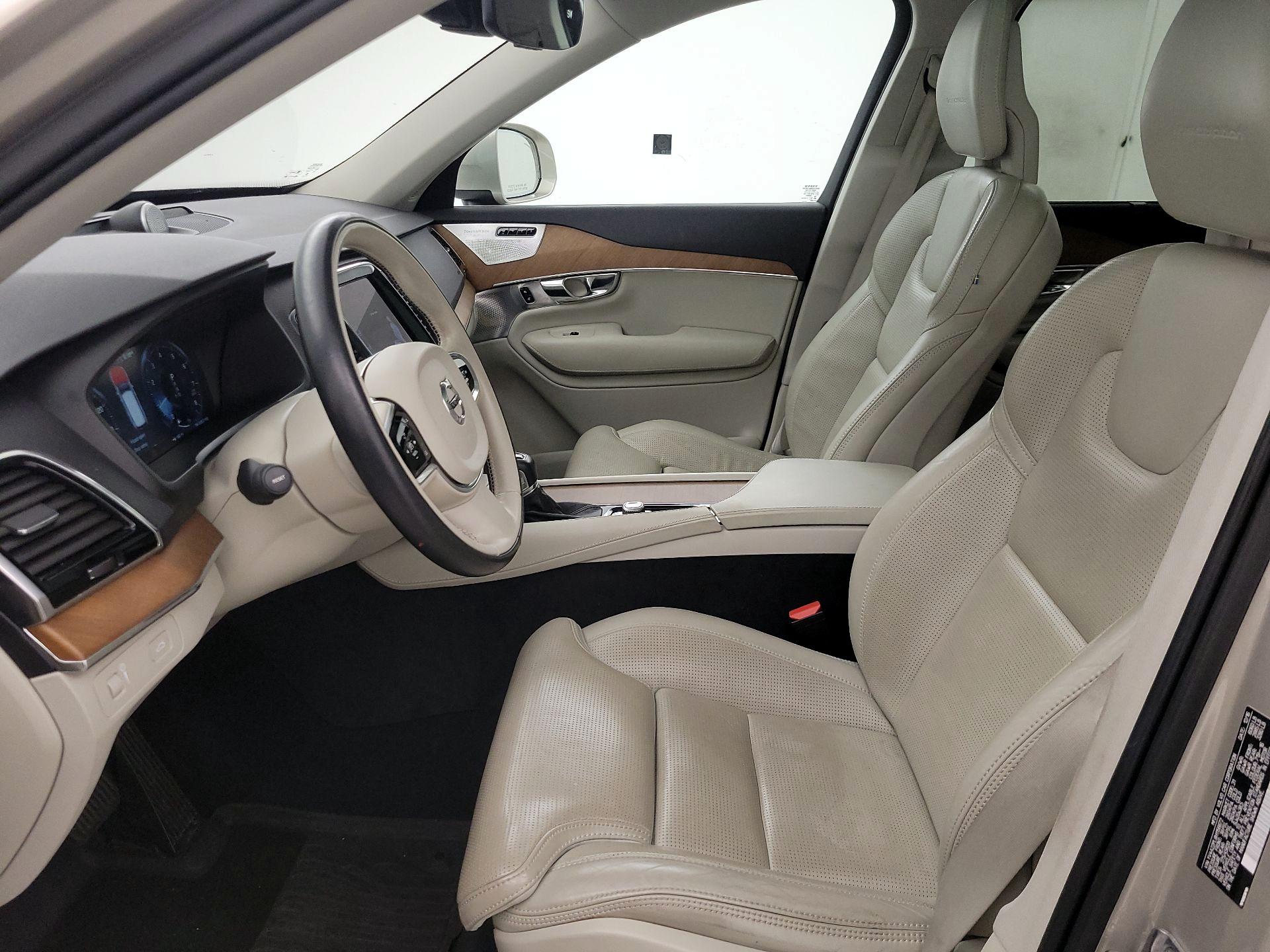 Thumbnail: 2017 Volvo XC90 - 11