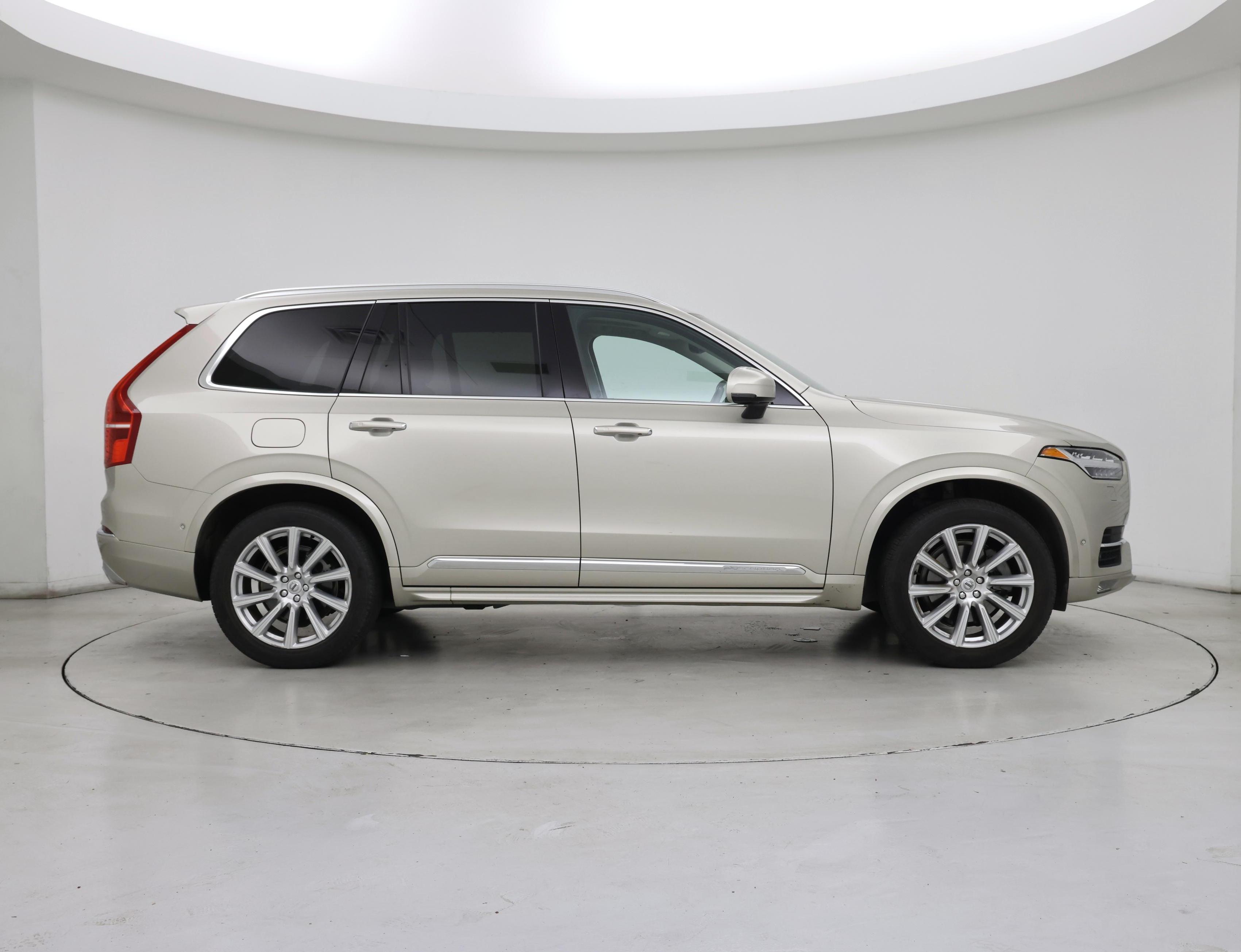 Thumbnail: 2017 Volvo XC90 - 7